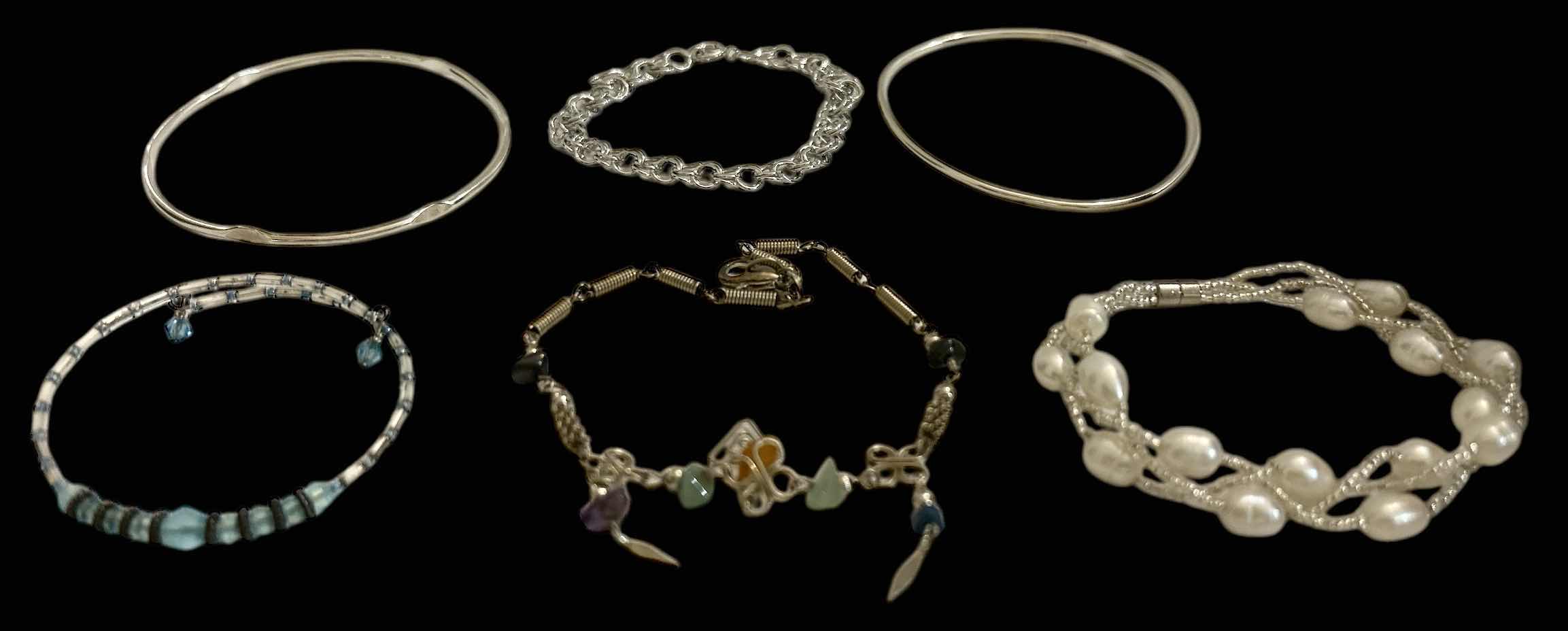 Photo 1 of 6 WOMENS BRACELETS