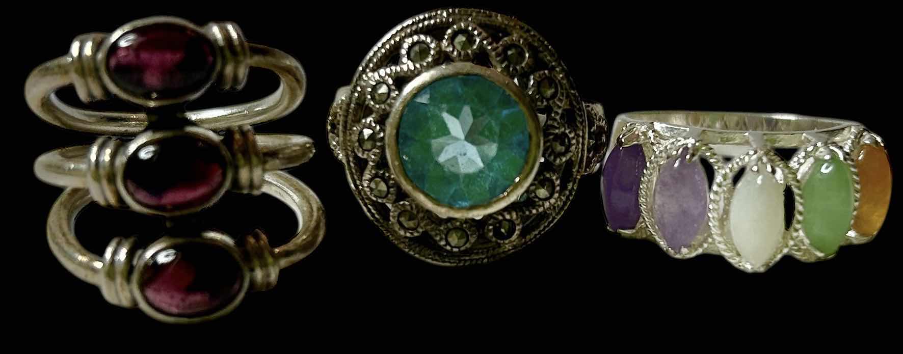 Photo 1 of 3 STERLING SILVER WOMENS RINGS ESTIMATED SIZE 7.5