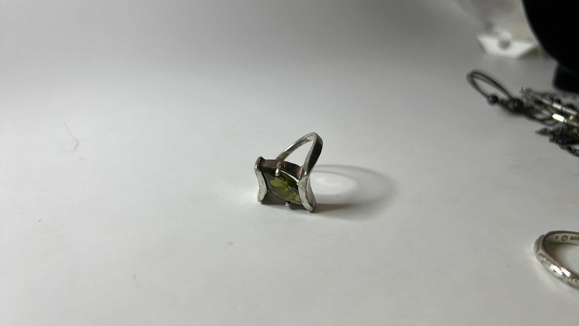 Photo 3 of 3 STERLING SILVER WOMENS RINGS ESTIMATED SIZE 7.5