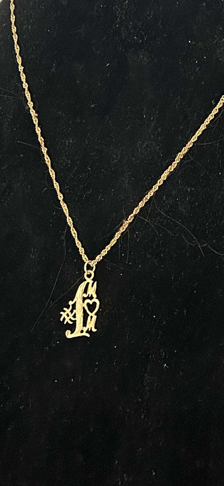 Photo 2 of 14 K GOLD CHAIN 18” AND 14K #1 MOM PENDANT