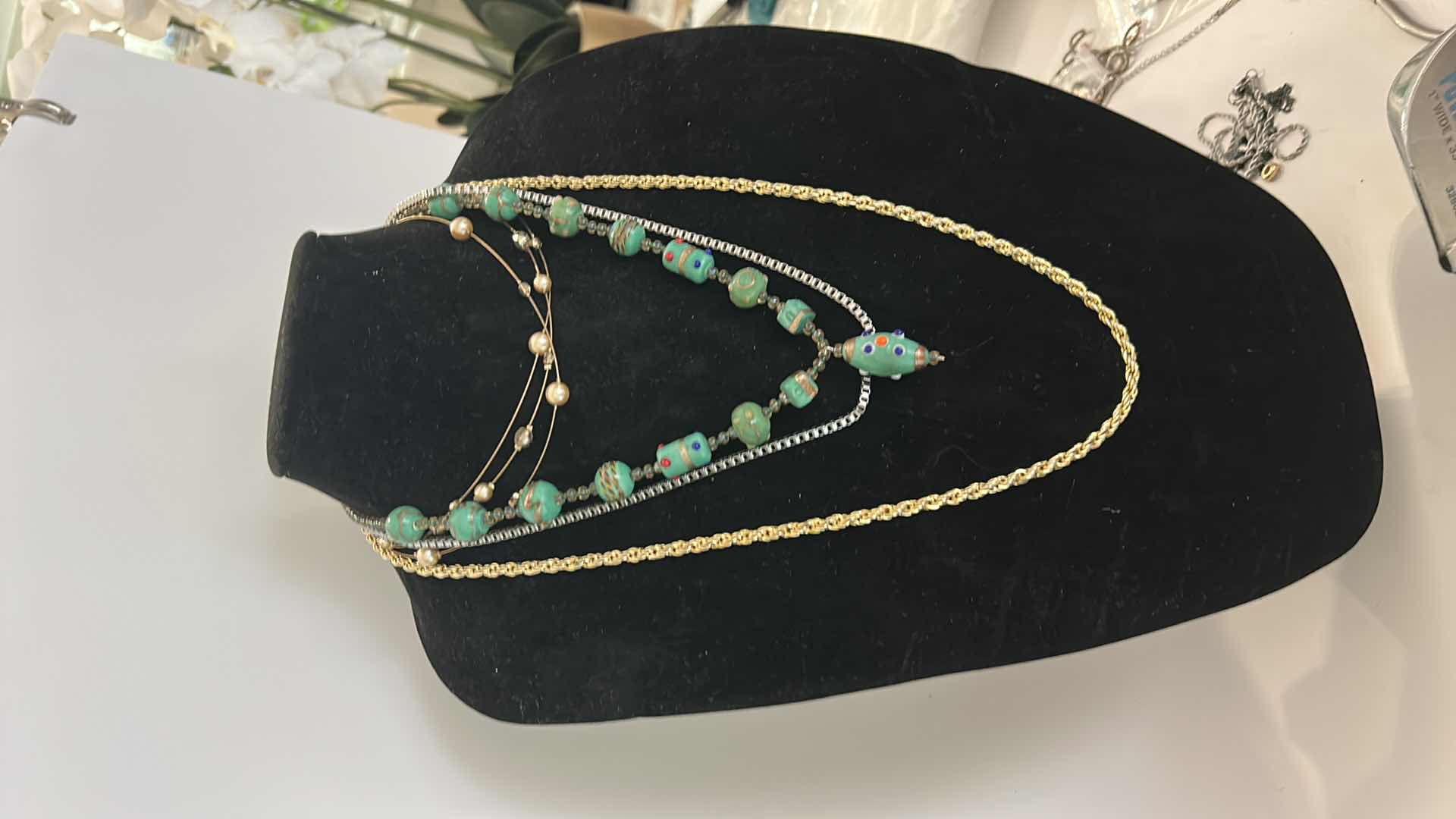 Photo 3 of 4 WOMENS NECKLACES