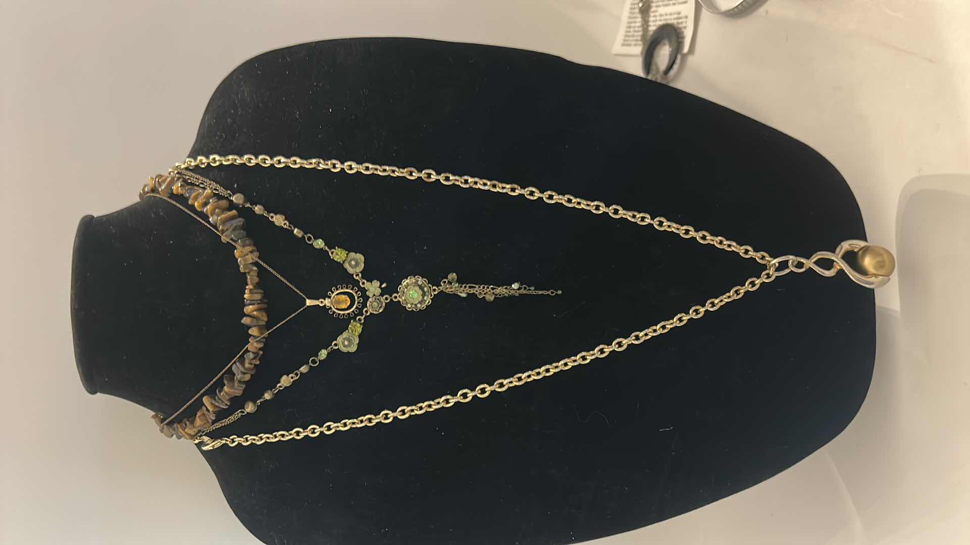 Photo 1 of 4 WOMENS NECKLACES