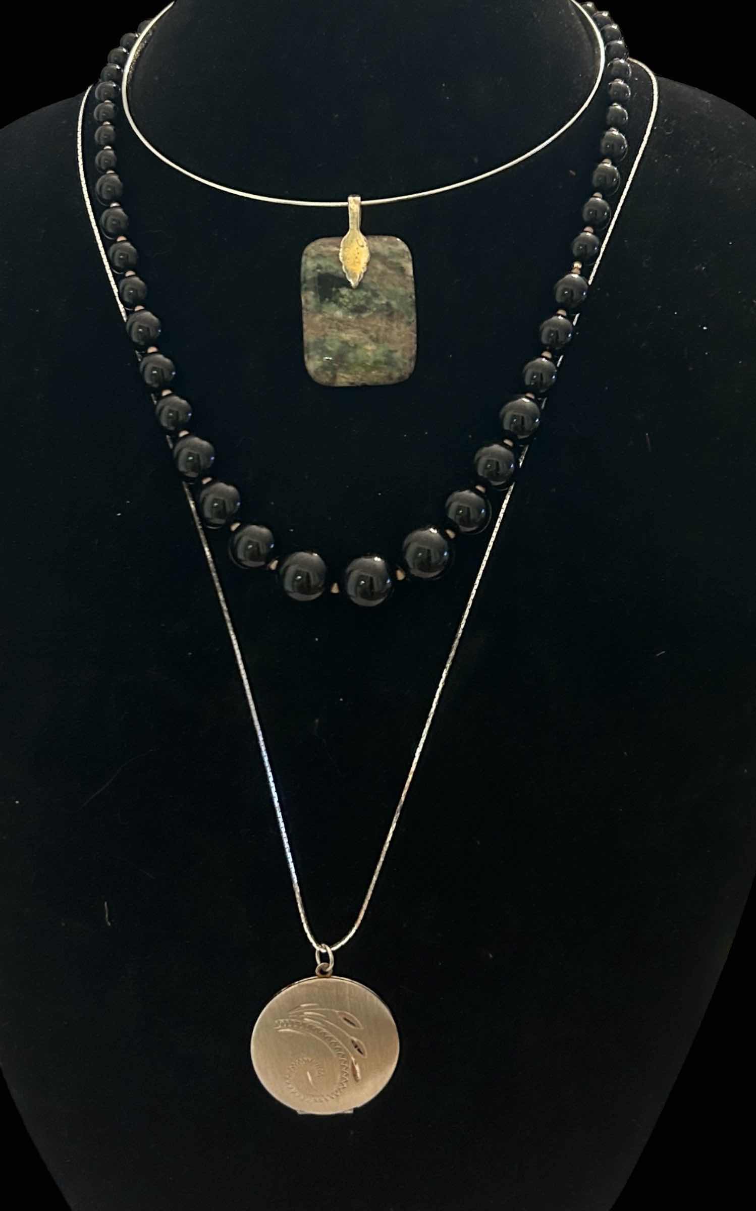 Photo 1 of 3 WOMENS NECKLACES
