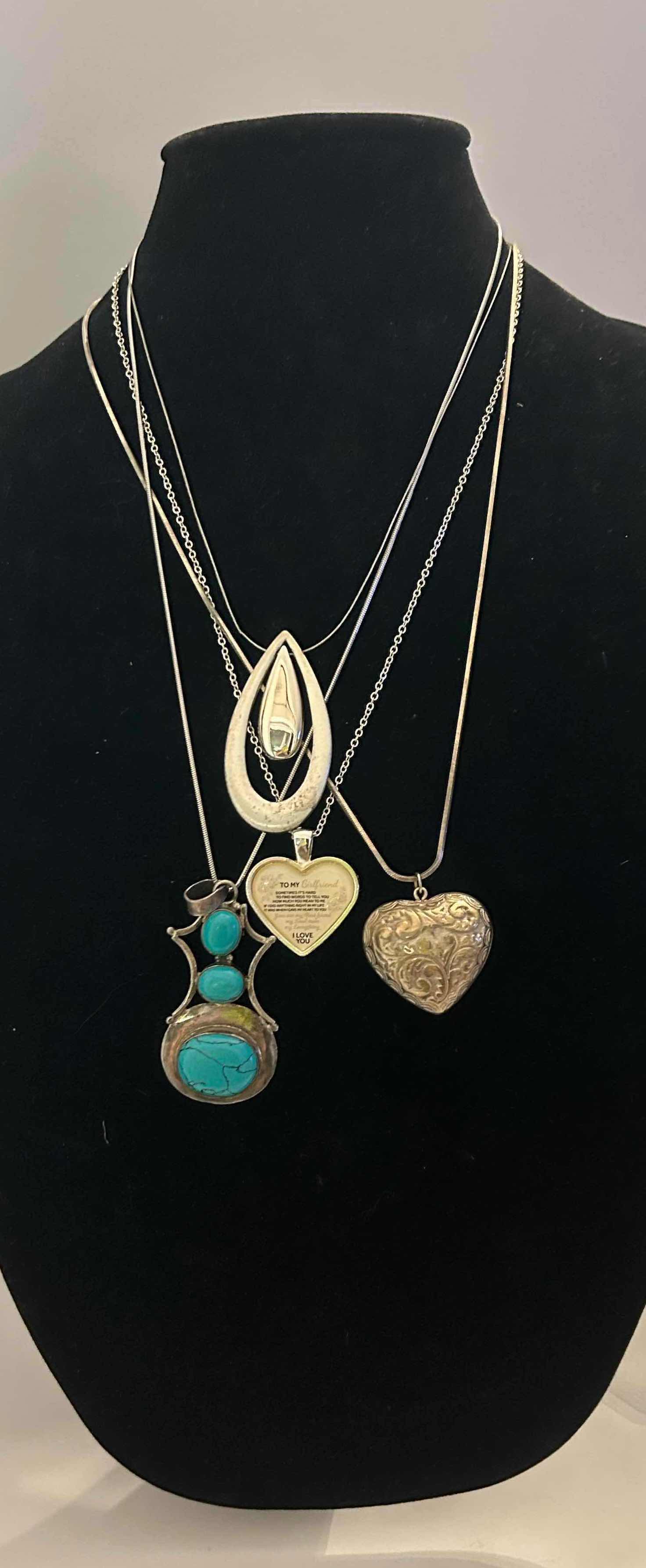 Photo 1 of 4 WOMENS NECKLACES