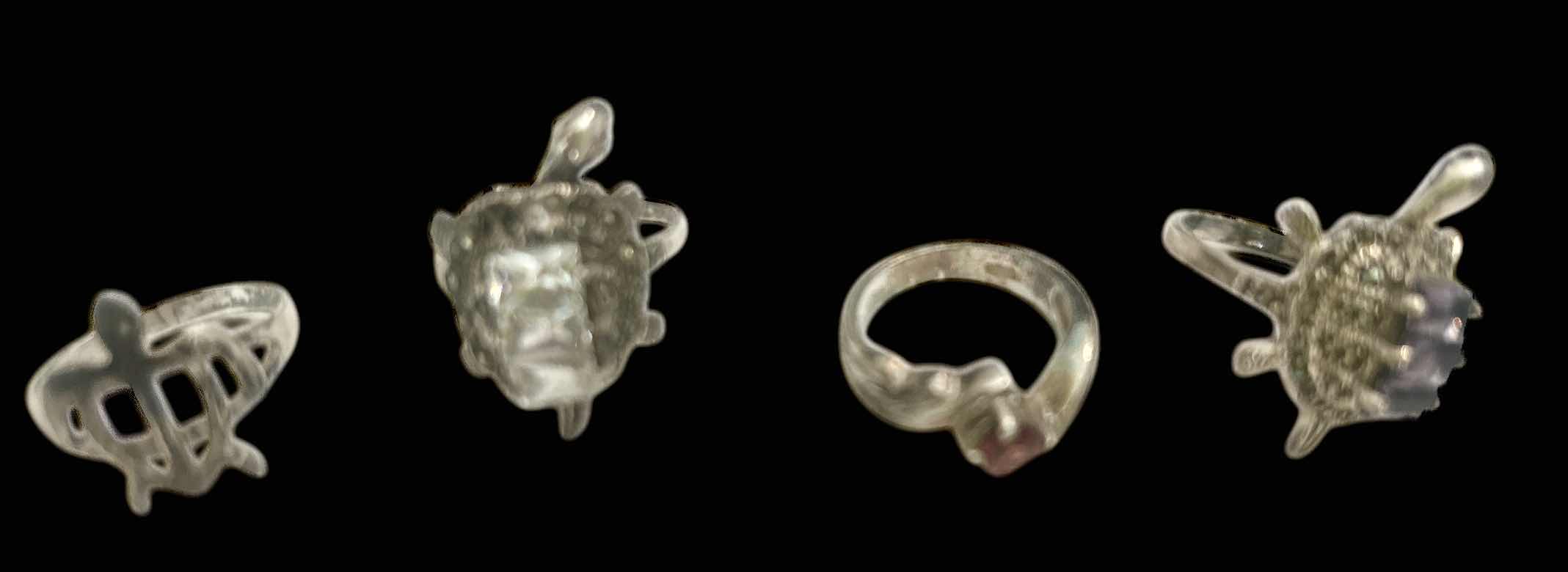 Photo 1 of 4 WOMENS RINGS EST SIZE 7