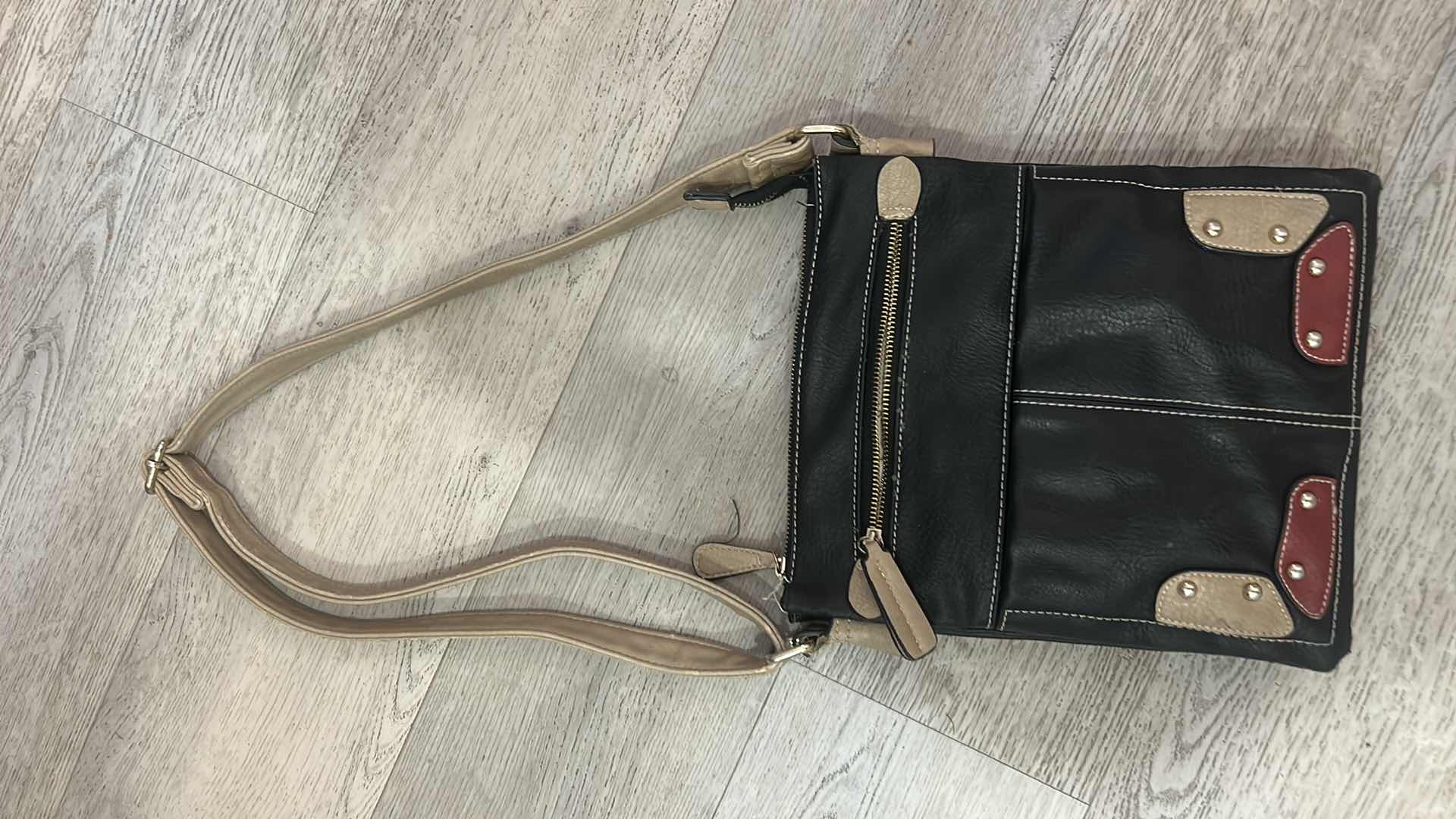 Photo 3 of 4 WOMENS HANDBAGS