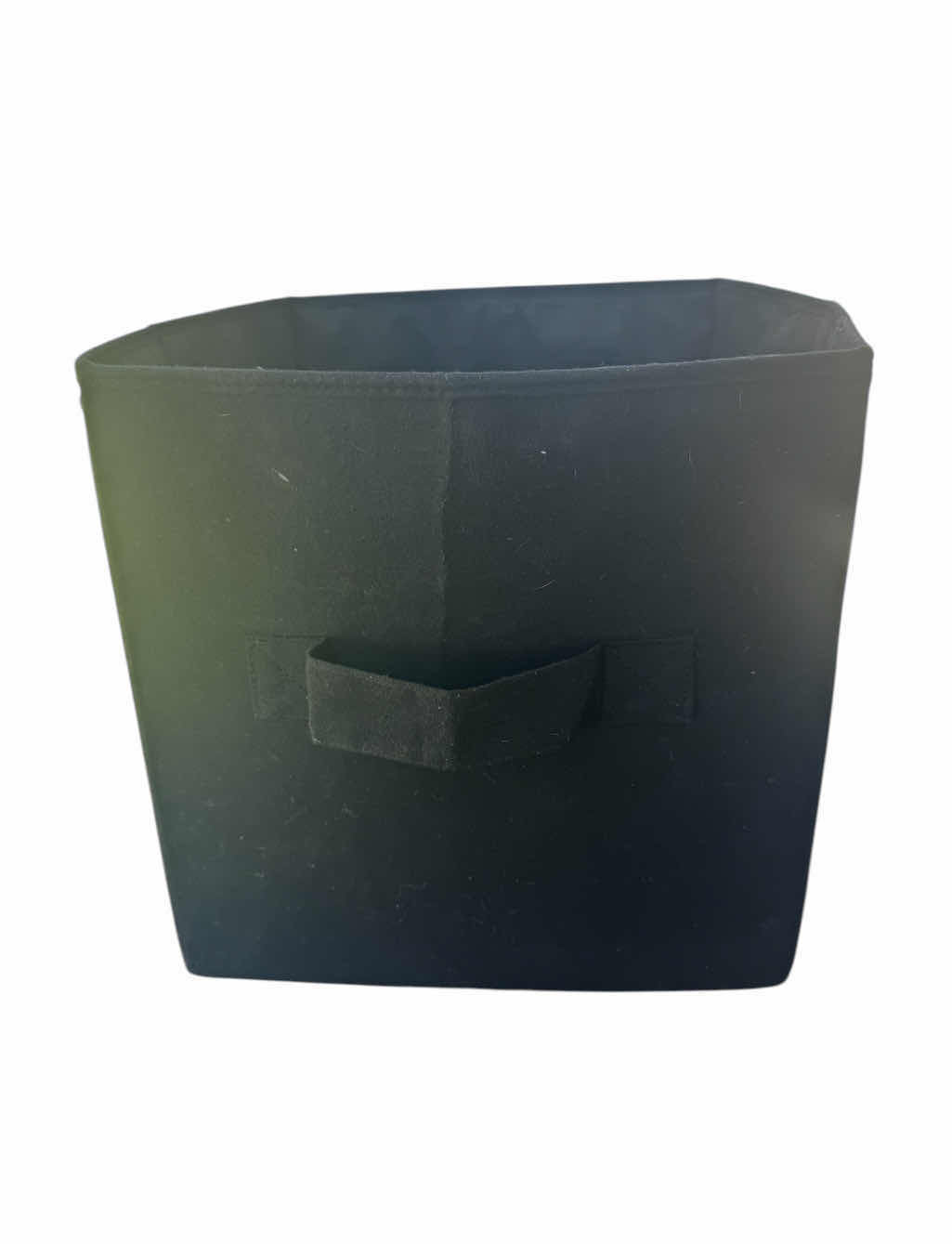 Photo 3 of BLACK TOTE WITH ASSORTED BOTTLES AND TUMBLERS, 18 PIECES

TOTE 
14.5” X 12.5” H12.5”