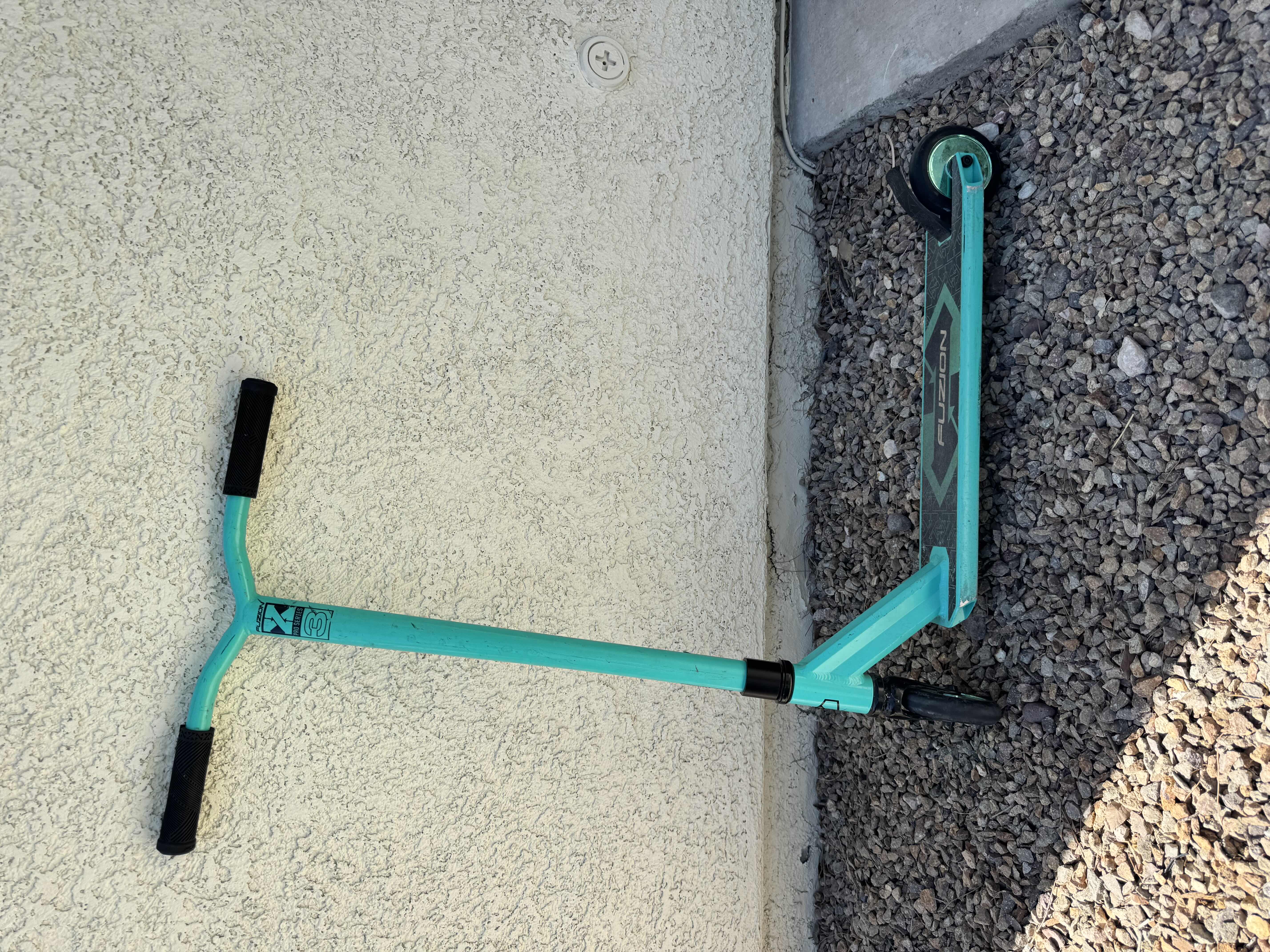 Photo 3 of 2- KIDS SCOOTERS, FUZION X PRO SERIES 3 AND PULSE BURNER PRO PLUS

26” X H31”