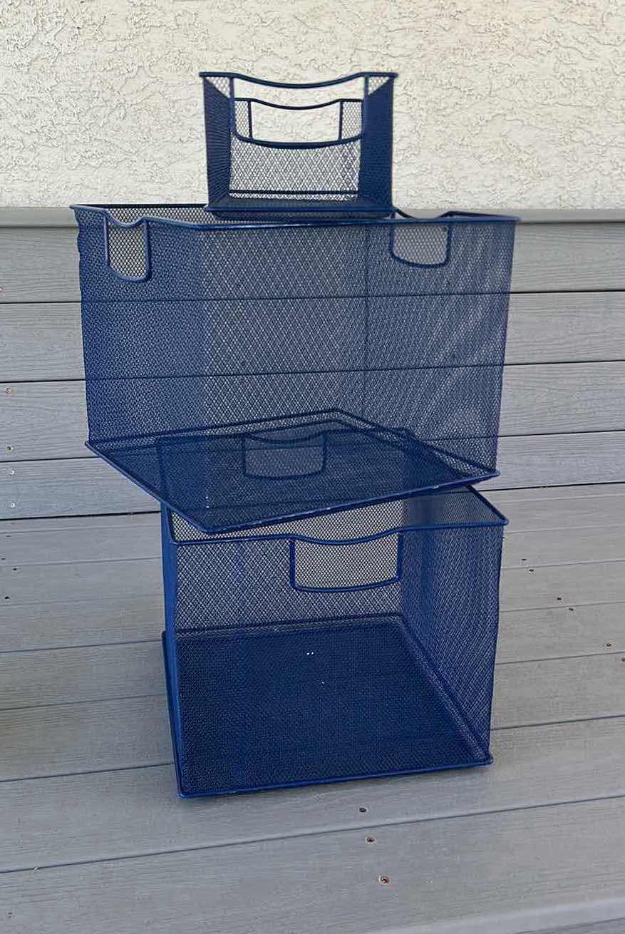 Photo 1 of 3- BLUE METAL FILING