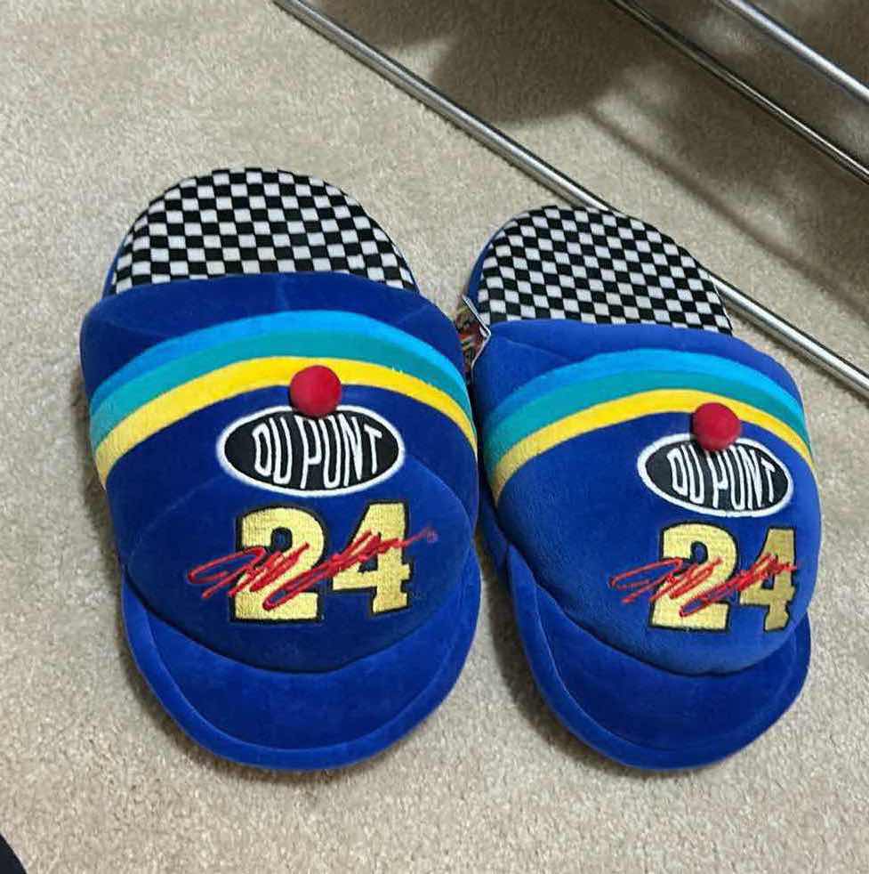 Photo 1 of 7- MENS SHOES SIZE 71/2