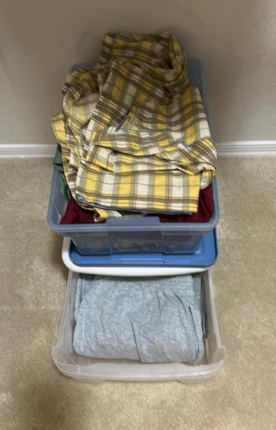 Photo 1 of CONTENTS OF CONTAINER MENS PAJAMAS SIZE LARGE