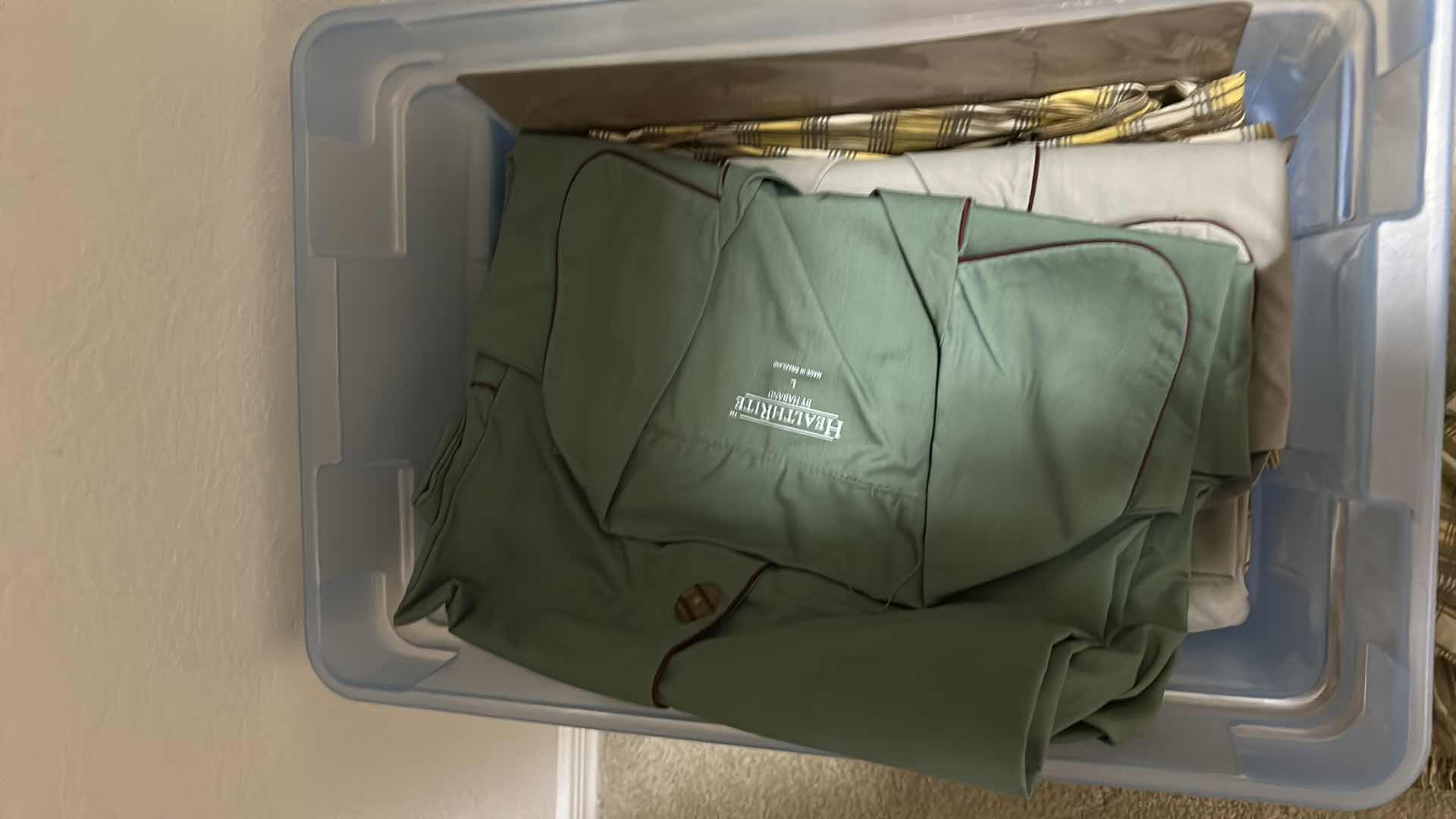 Photo 1 of CONTENTS OF CONTAINER MENS PAJAMAS SIZE LARGE