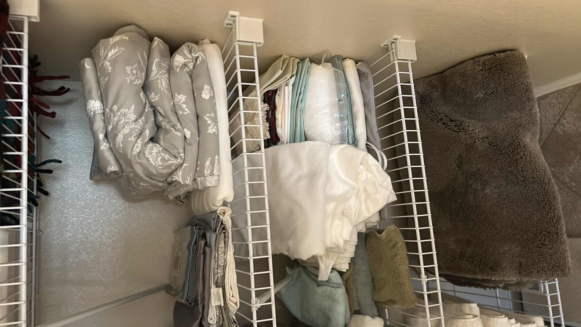 Photo 3 of CONTENTS OF  LINEN CLOSET