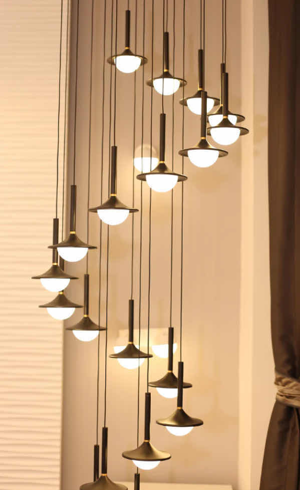 Photo 1 of NIB - EVELYN MODERN BLACK MULTIPLE LIGHT HANGING CHANDELIER 120“ x 20 LL-1096-MF