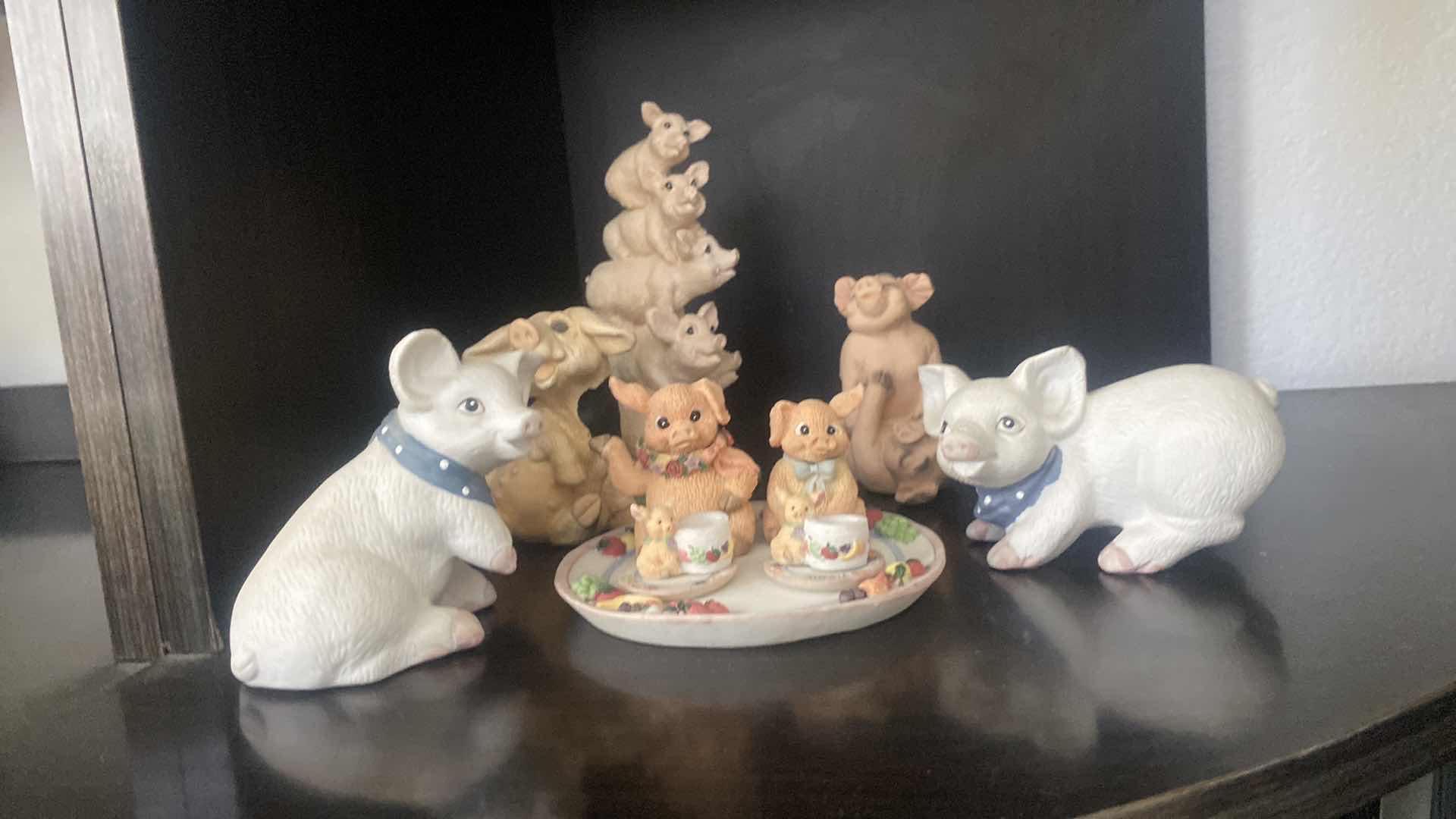 Photo 1 of 6 - PIG COLLECTABLES TALLEST 7”