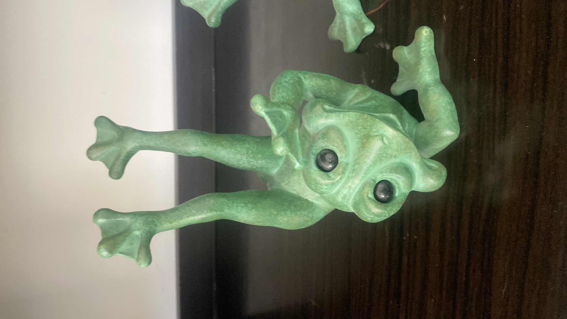 Photo 1 of 2 - FROGS RUSS HOME HEAVY CAST RESIN LARGEST 10“ x 5 1/2“