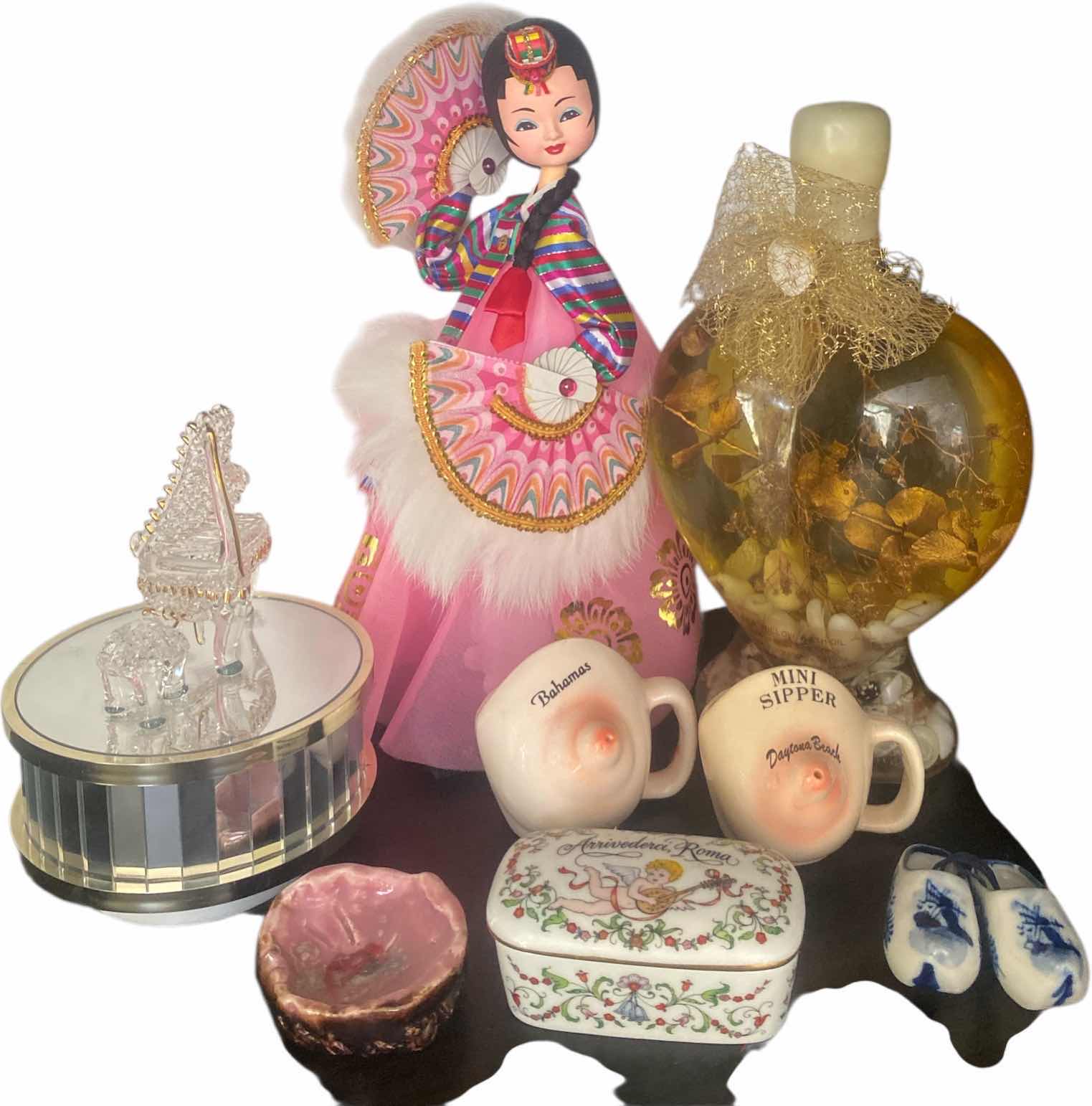 Photo 1 of 8 HOME DECOR - SOUVENIRS GLASS PIANO & VINEGAR H9”