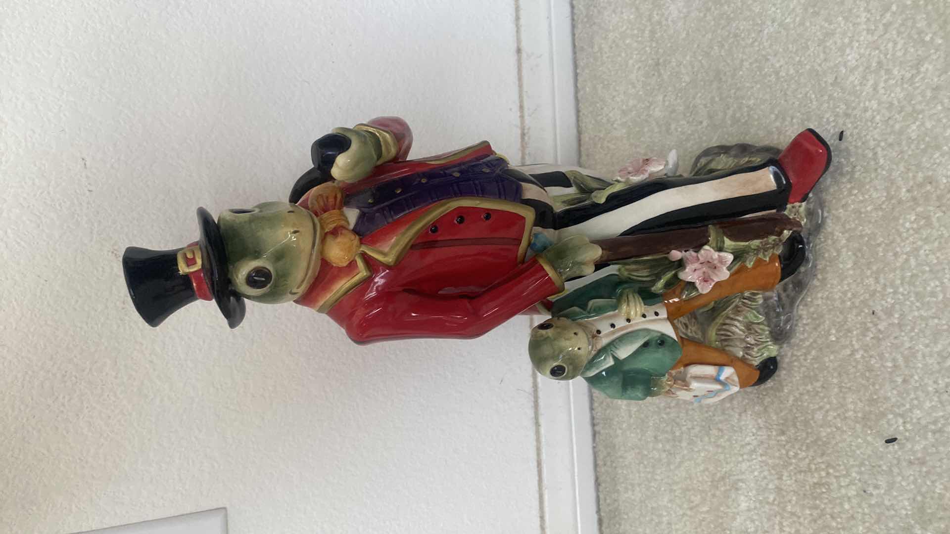 Photo 2 of CERAMIC FROGS CARNIVAL FIGURINE H14”