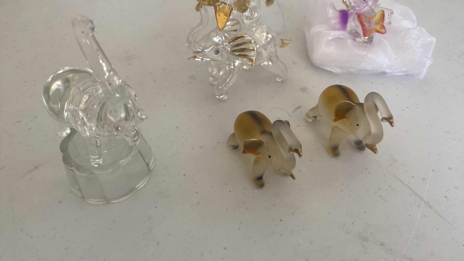 Photo 1 of 5 - BROWN GLASS ELEPHANTS LARGEST 4” x 5” & TRINKET TURTLE