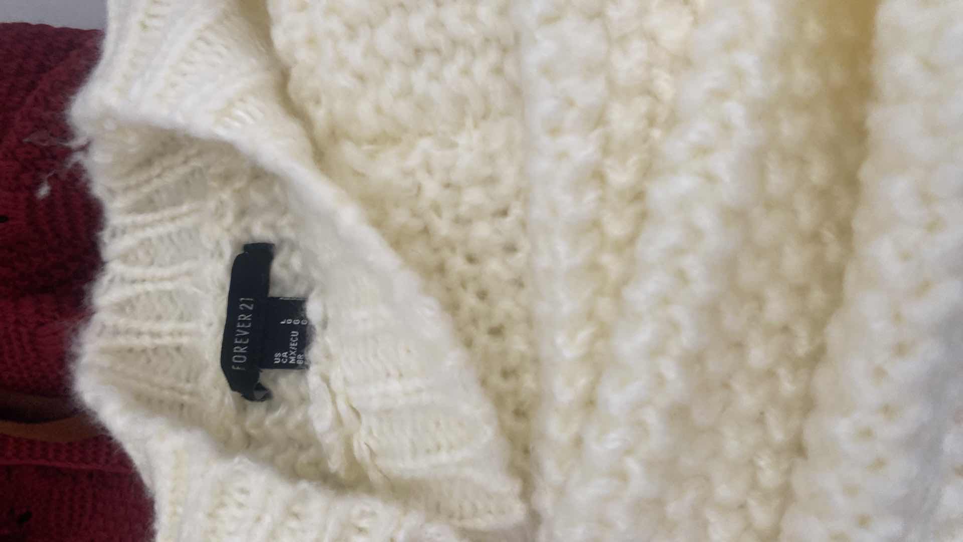 Photo 1 of 5 - WOMENS CLOTHING JEANS SIZE 5 & S, SWEATERS MEDIUM & LARGE