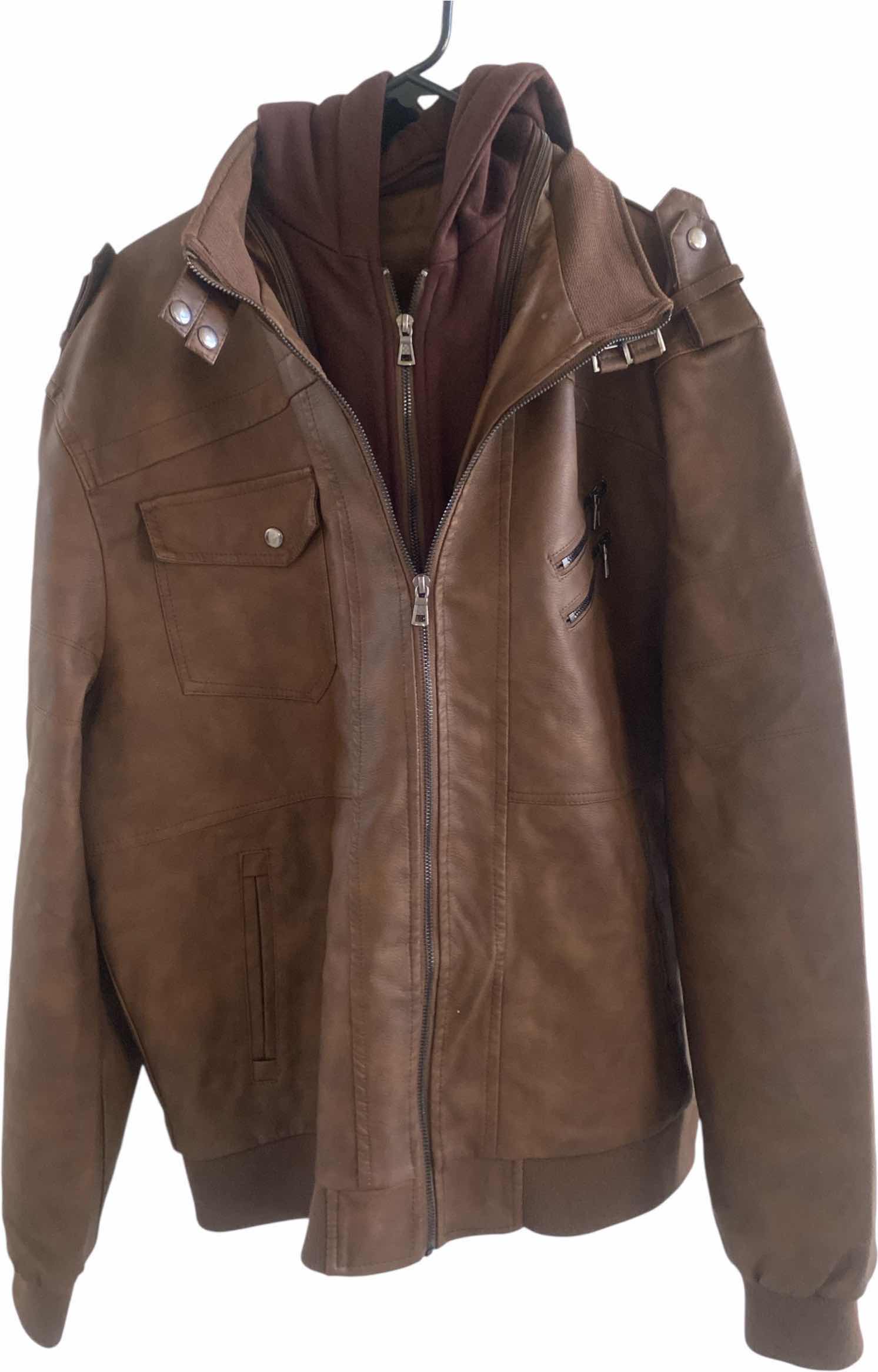 Photo 1 of MENS DOUBLE ZIP JACKET UNKNOWN BRAND/SIZE ESTIMATE SIZE LARGE