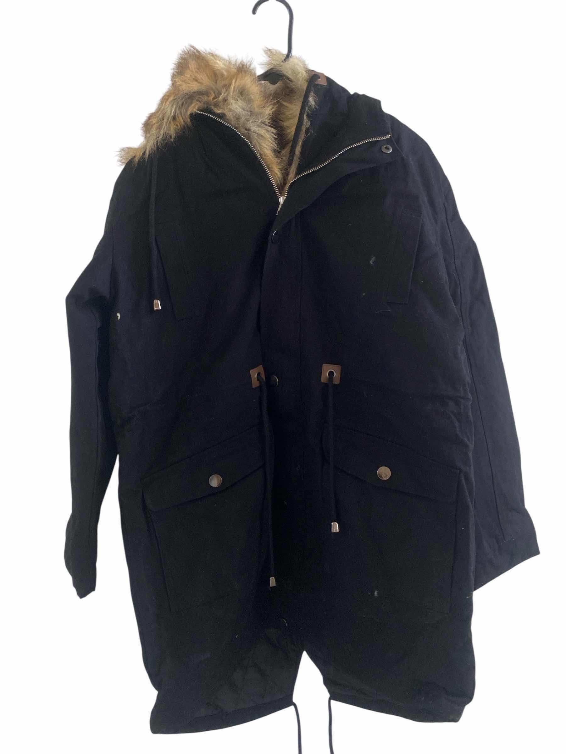 Photo 1 of NEW WOMENS MANVELOUS JACKET SIZE XL