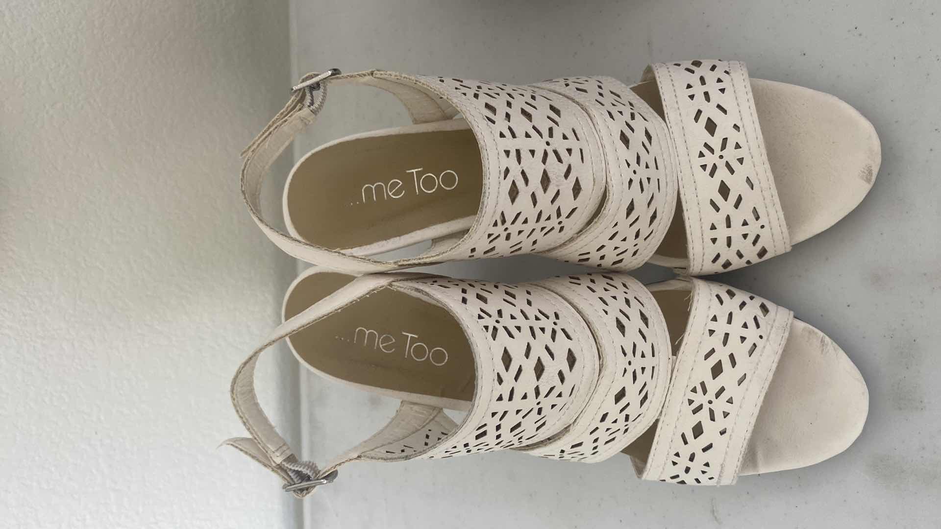 Photo 1 of 3 - WOMENS OPEN TOE SANDALS SIZE 7 1/2