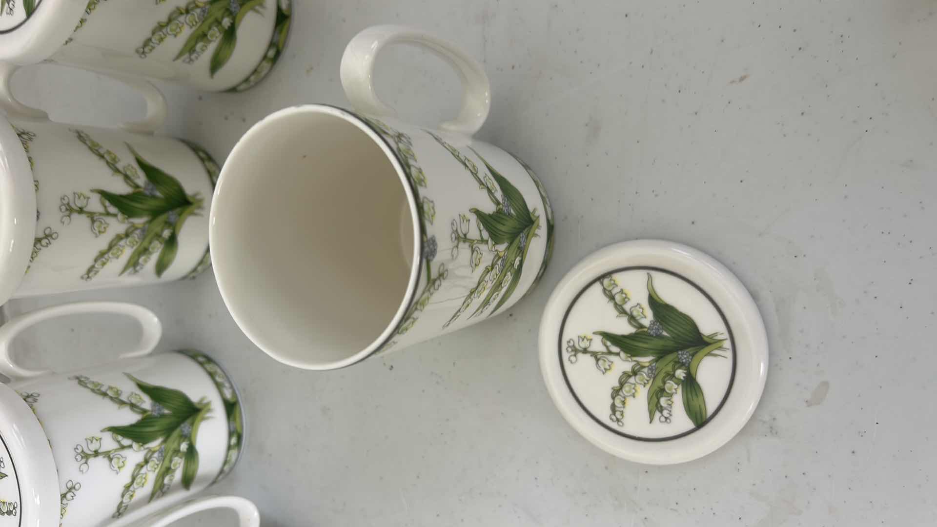 Photo 3 of 5 IMPERIAL FASHION GALLERY COFFEE/TEA CUPS WITH LIDS