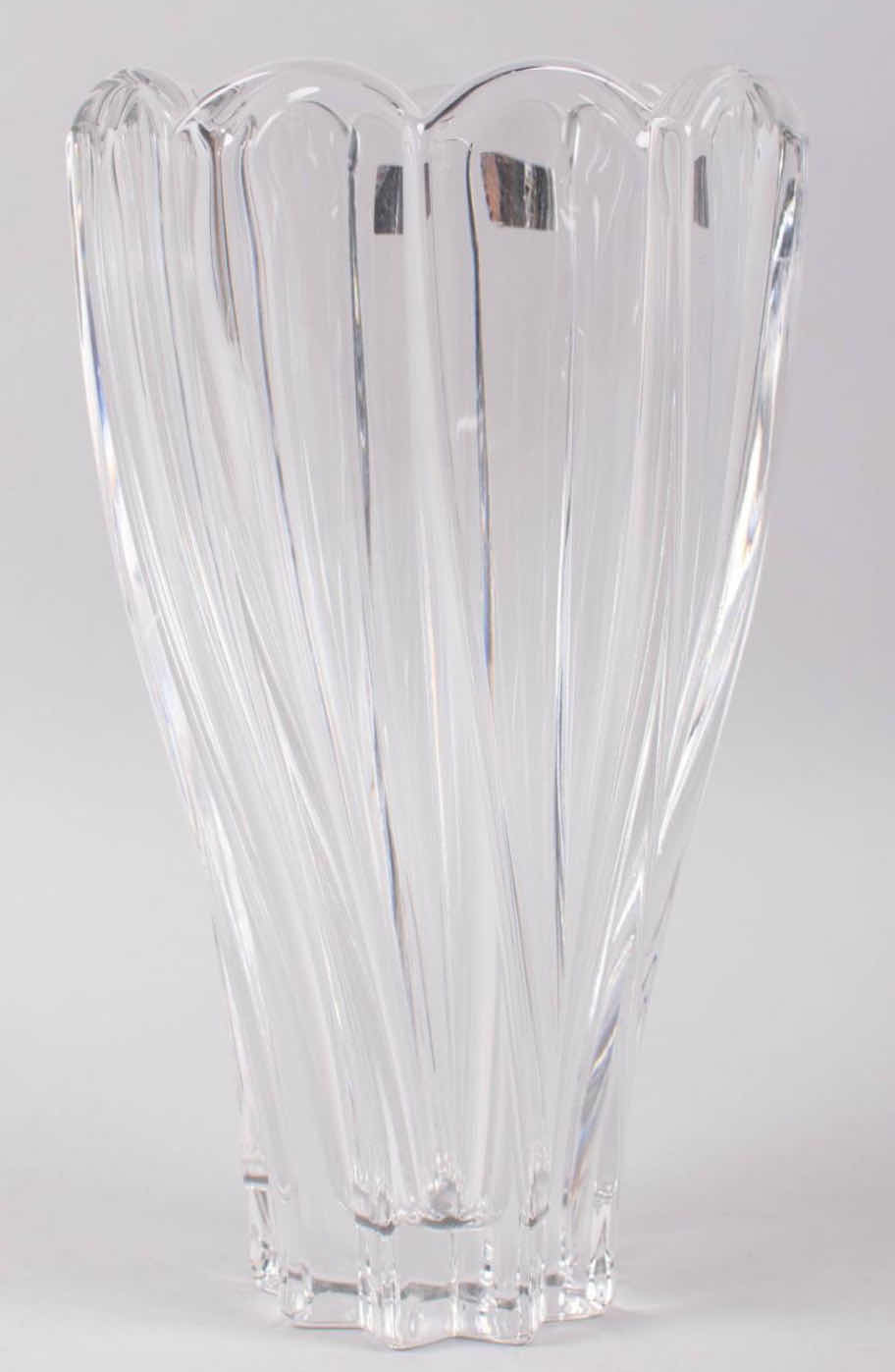 Photo 1 of MARQUIS WATERFORD CRYSTAL VASE H8”