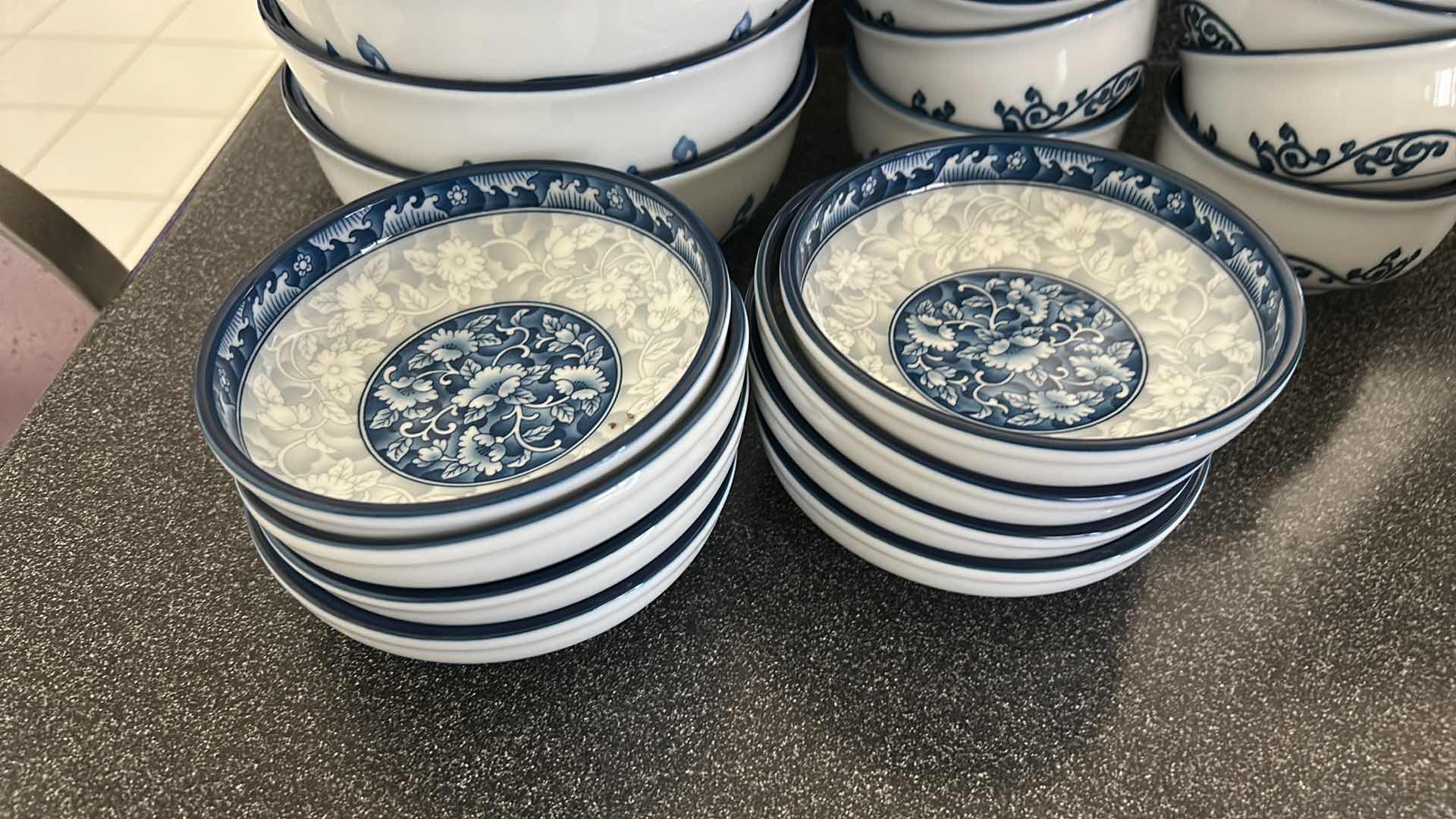Photo 1 of 29 BLUE AND WHITE KOREAN  PORCELAIN BOWLS