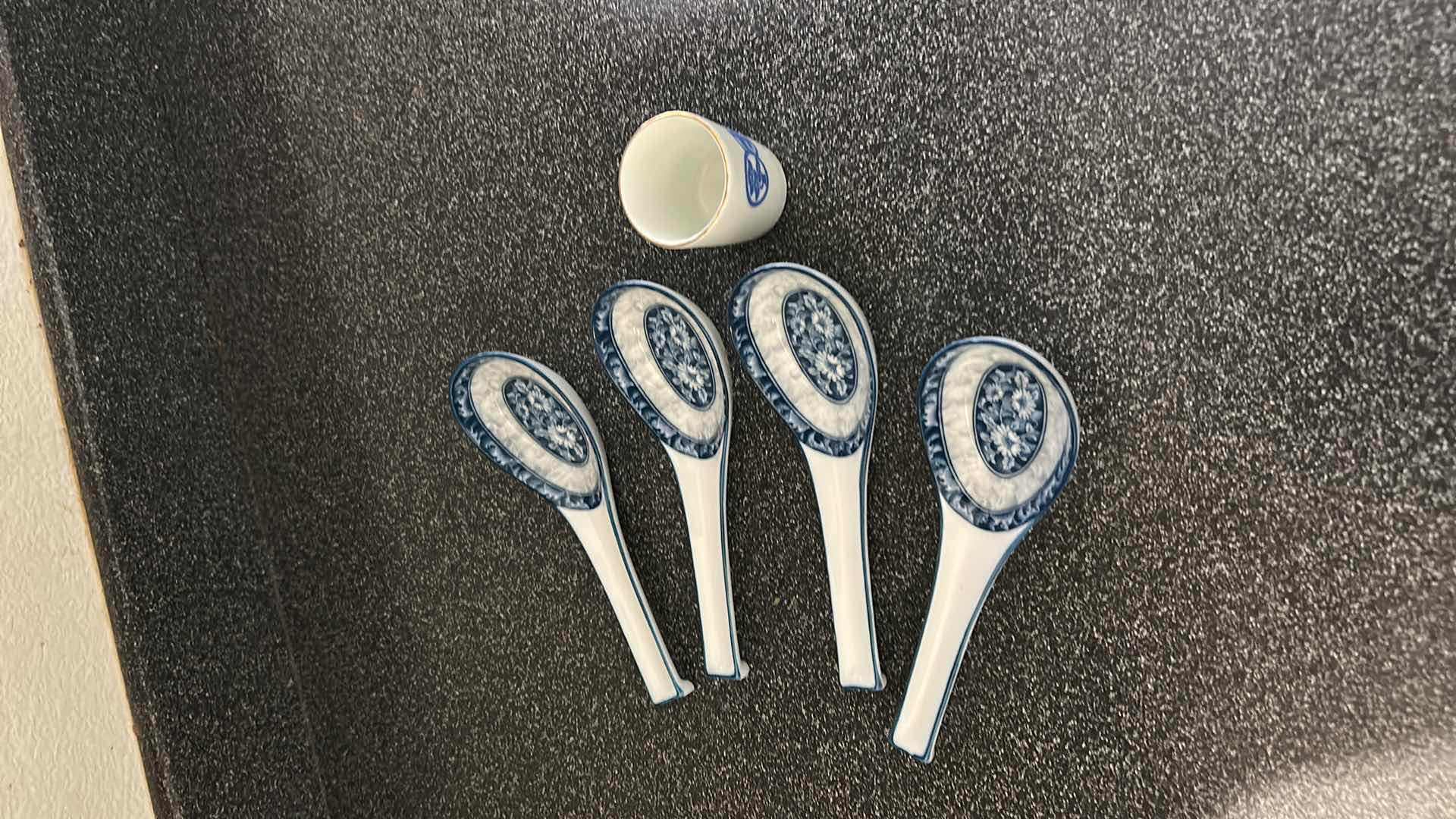 Photo 1 of 29 BLUE AND WHITE KOREAN  PLATES 10.5” AND MORE