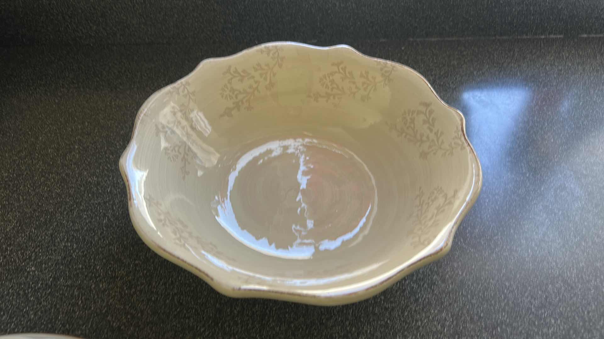 Photo 1 of 2 COLLECTORS PLATES ( INDIAN FINE CHINA) , SERVING BOWL