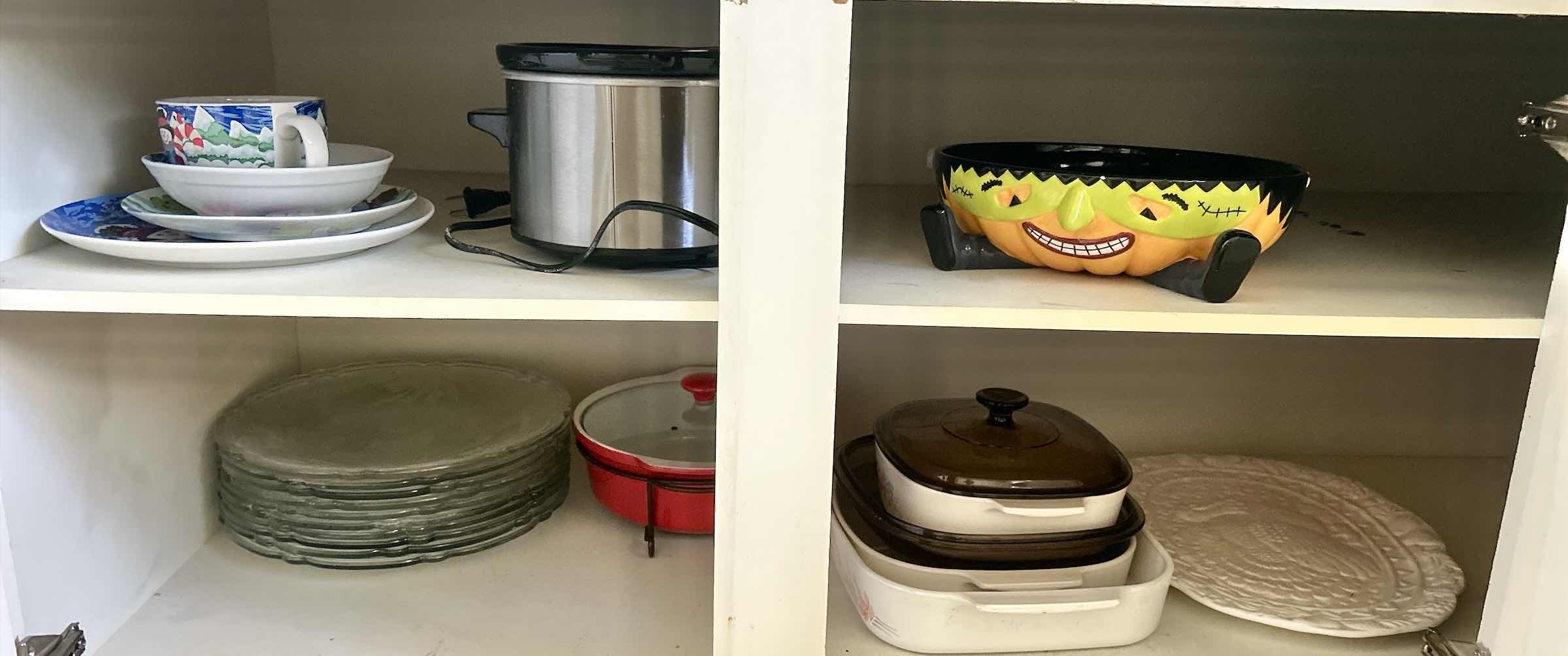 Photo 1 of CONTENTS OF KITCHEN CABINET