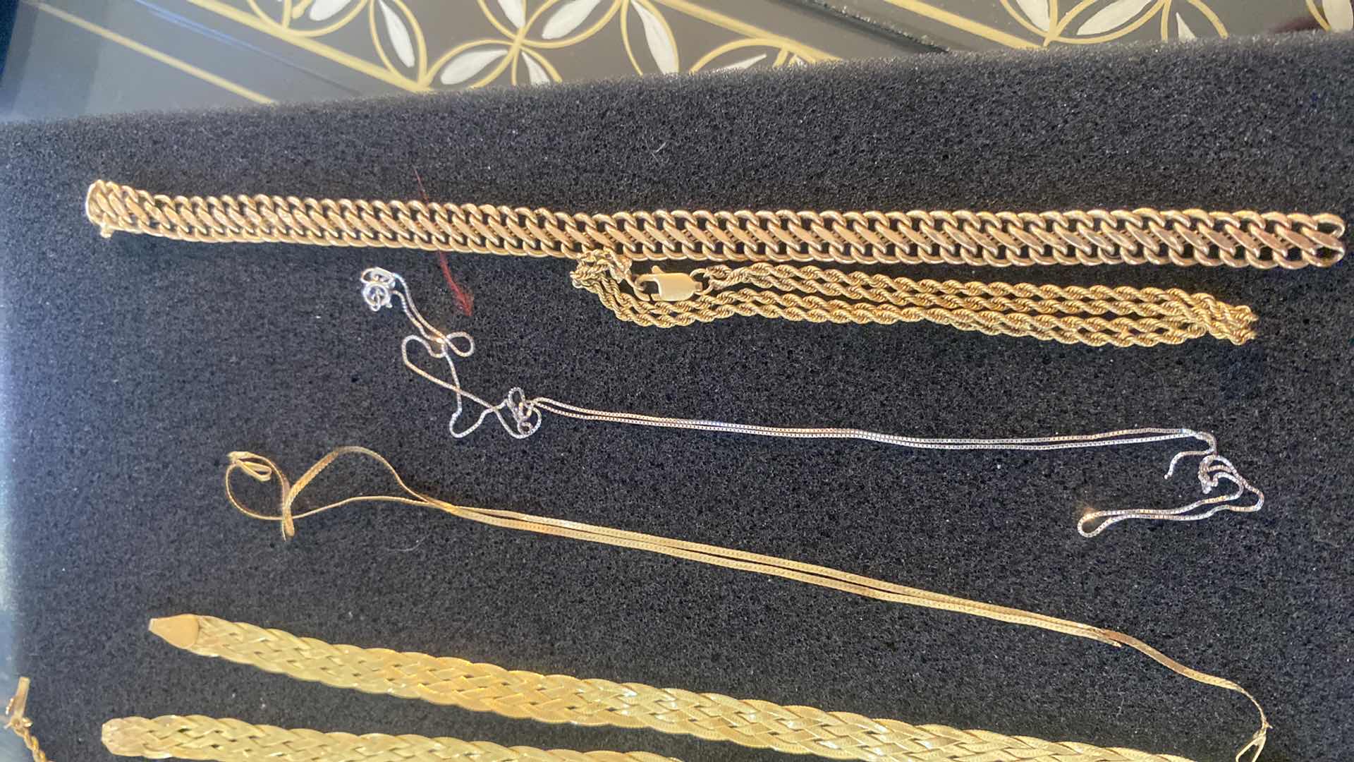 Photo 1 of 6 - PIECES 14K GOLD JEWELRY 23.4G- ALL REQUIRES REPAIR