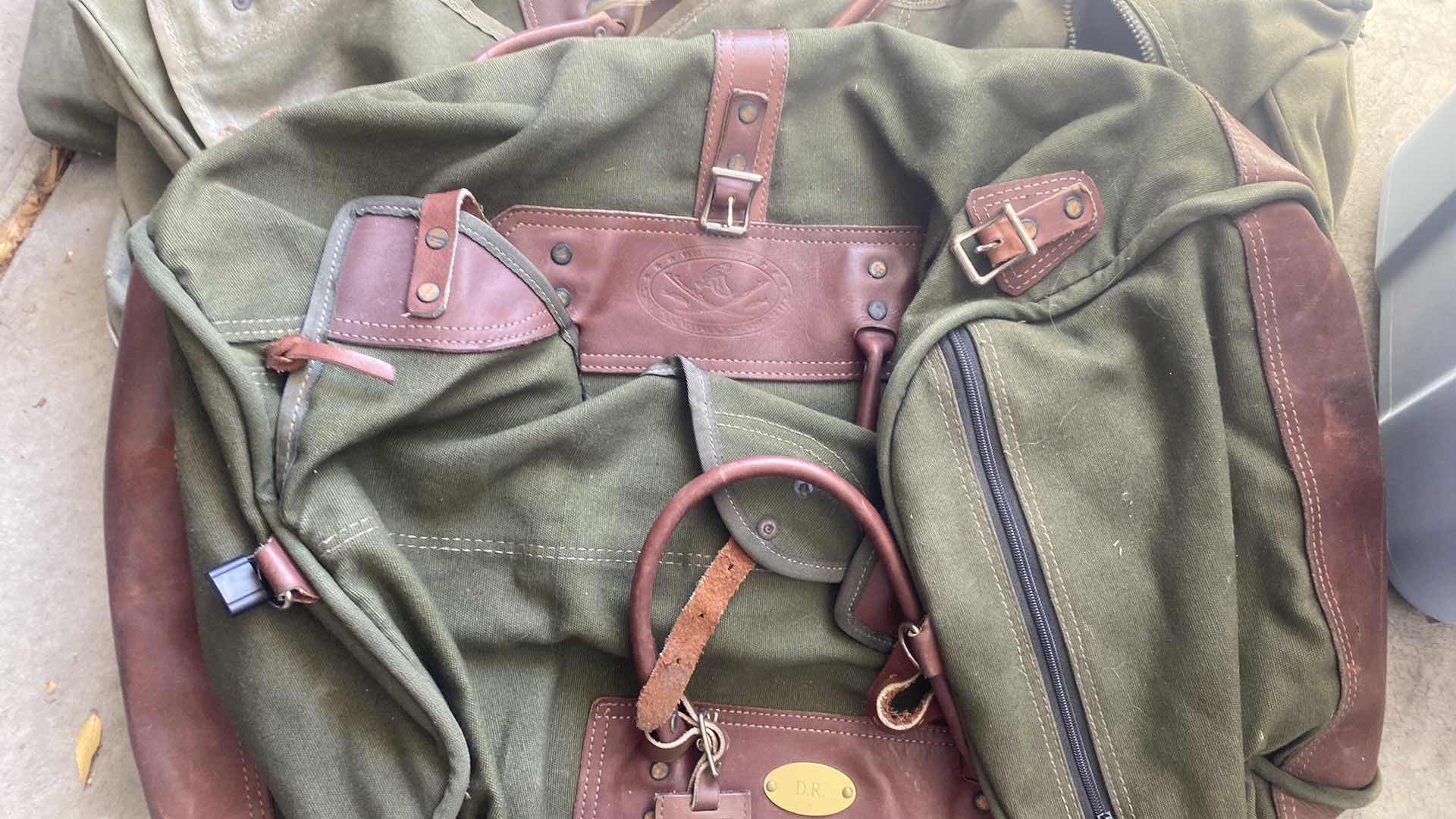 Photo 1 of 4 -  GREEN CANVAS SOFT LUGGAGE