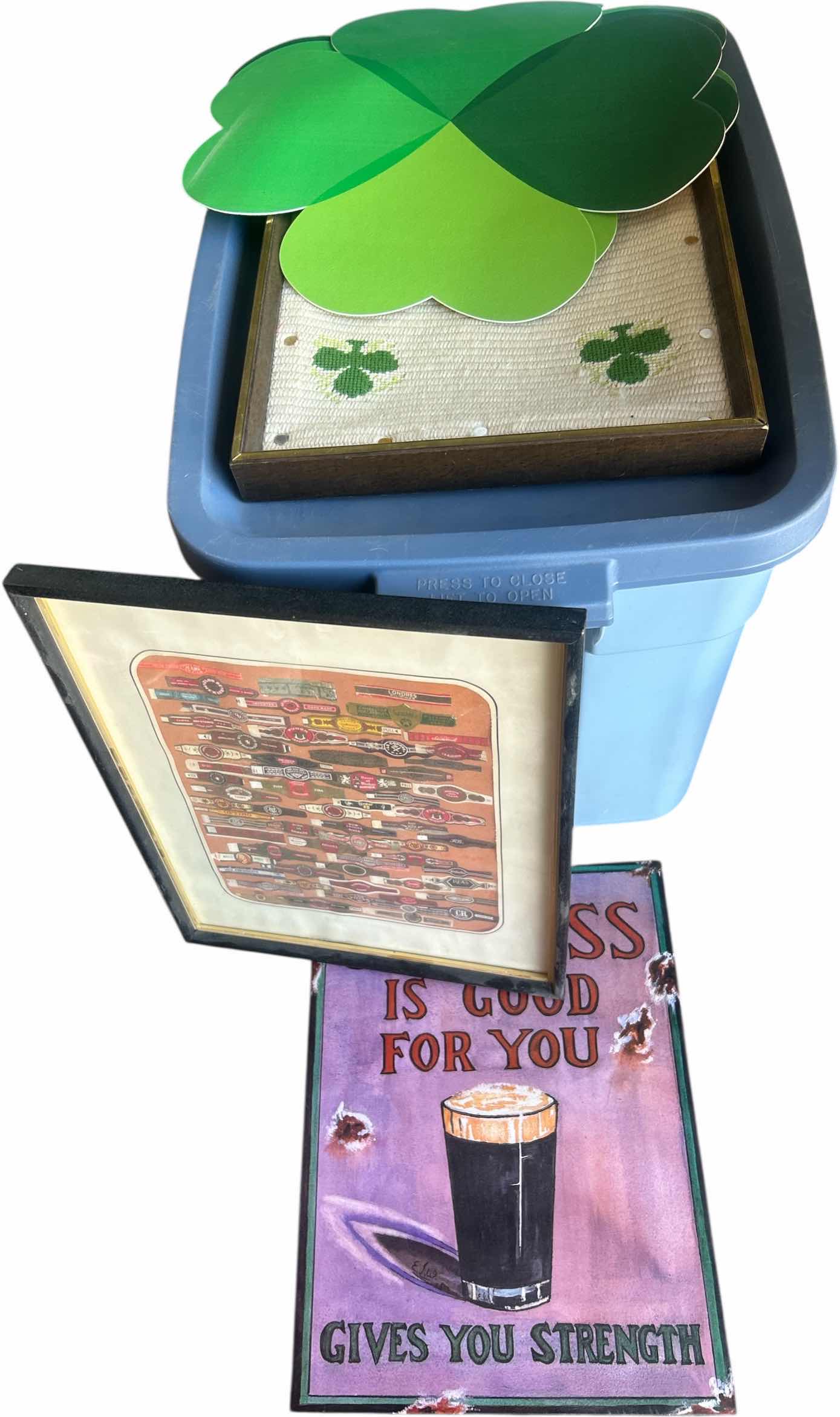 Photo 1 of HOLIDAY DECOR