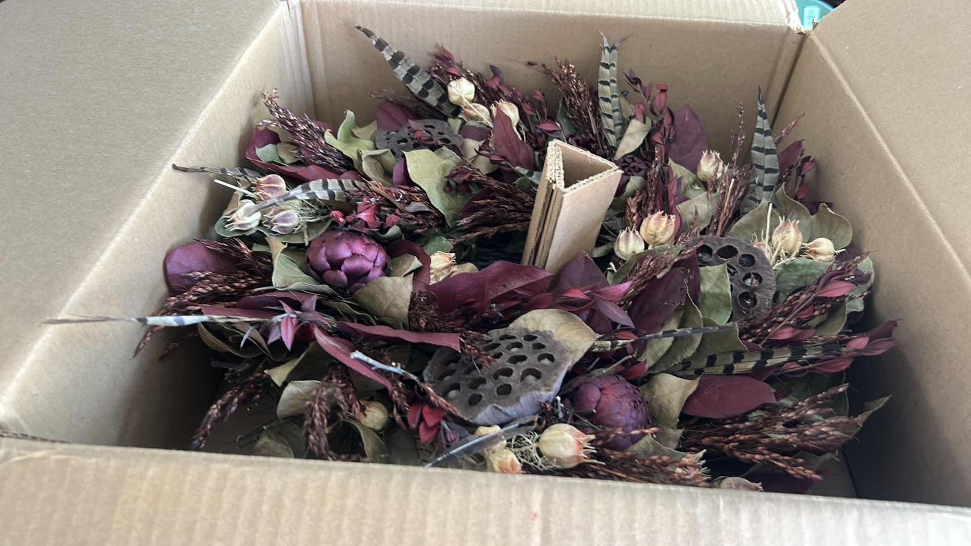 Photo 1 of HOLIDAY DECOR