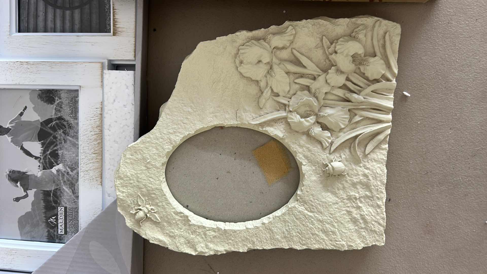 Photo 1 of 3 PHOTO FRAMES AND 4 ART CANVASES