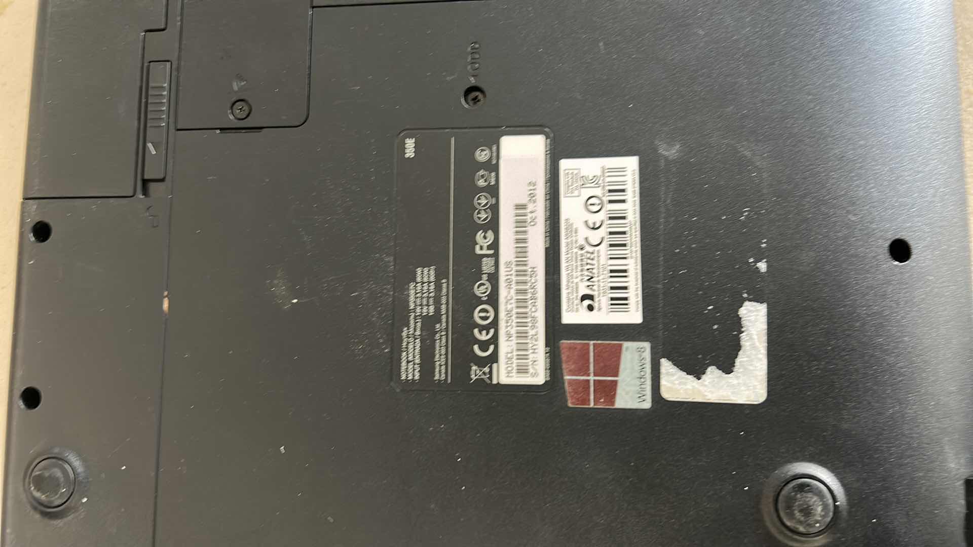 Photo 1 of ELECTRONICS - SAMSUNG LAPTOP COMMPUTER AND PHOTO DISPLAY