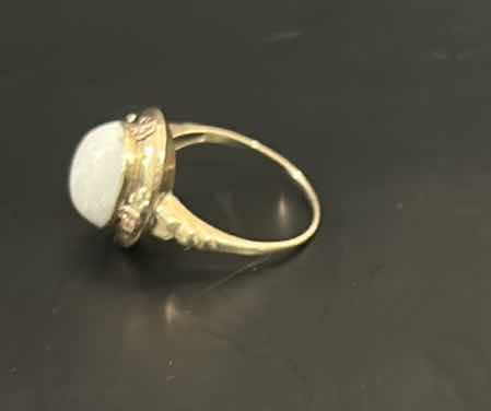 Photo 1 of 14K RING WITH OPAL EST SIZE 8