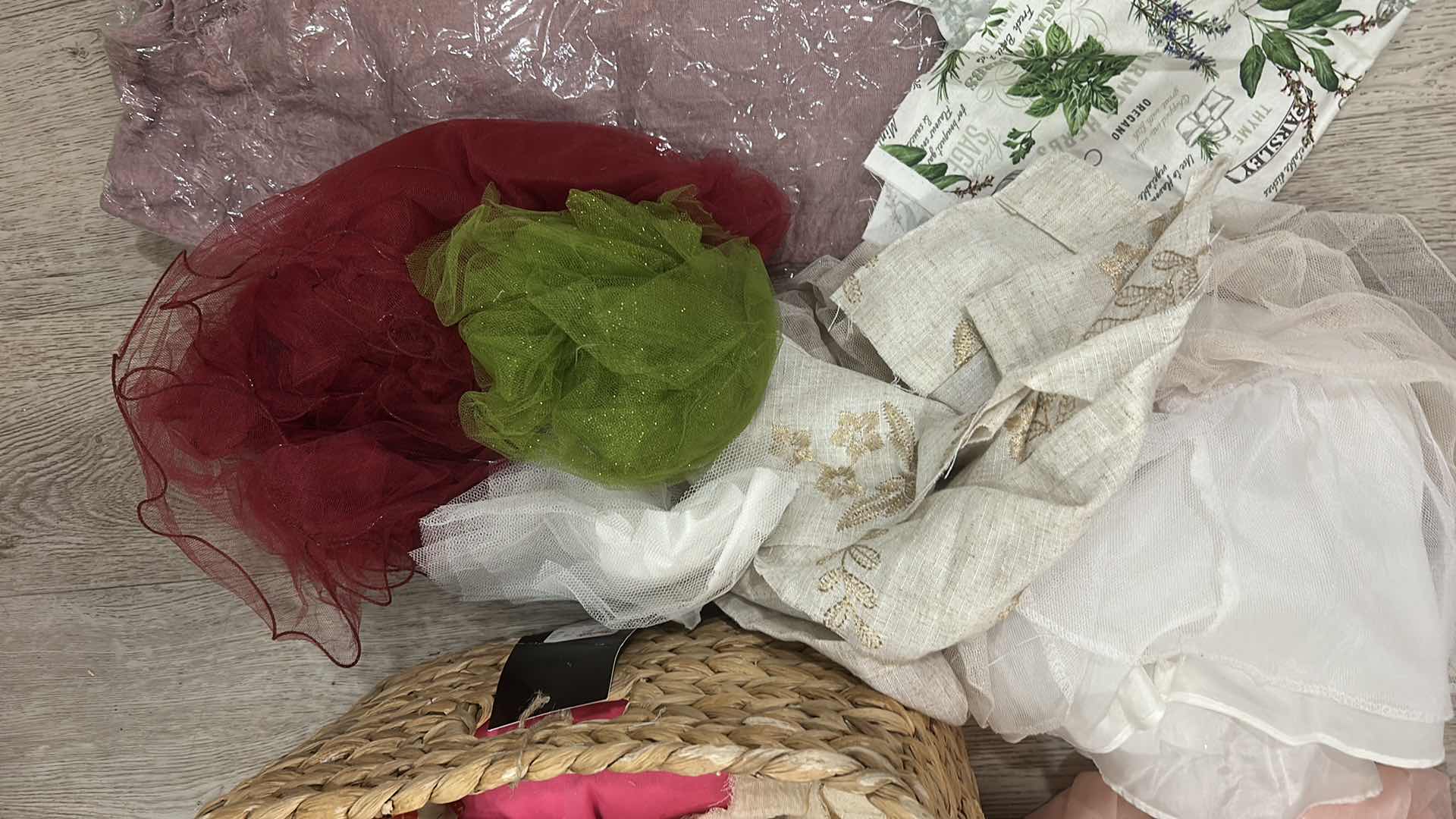 Photo 1 of BASKET WITH CRAFTING FABRIC & WHEAT