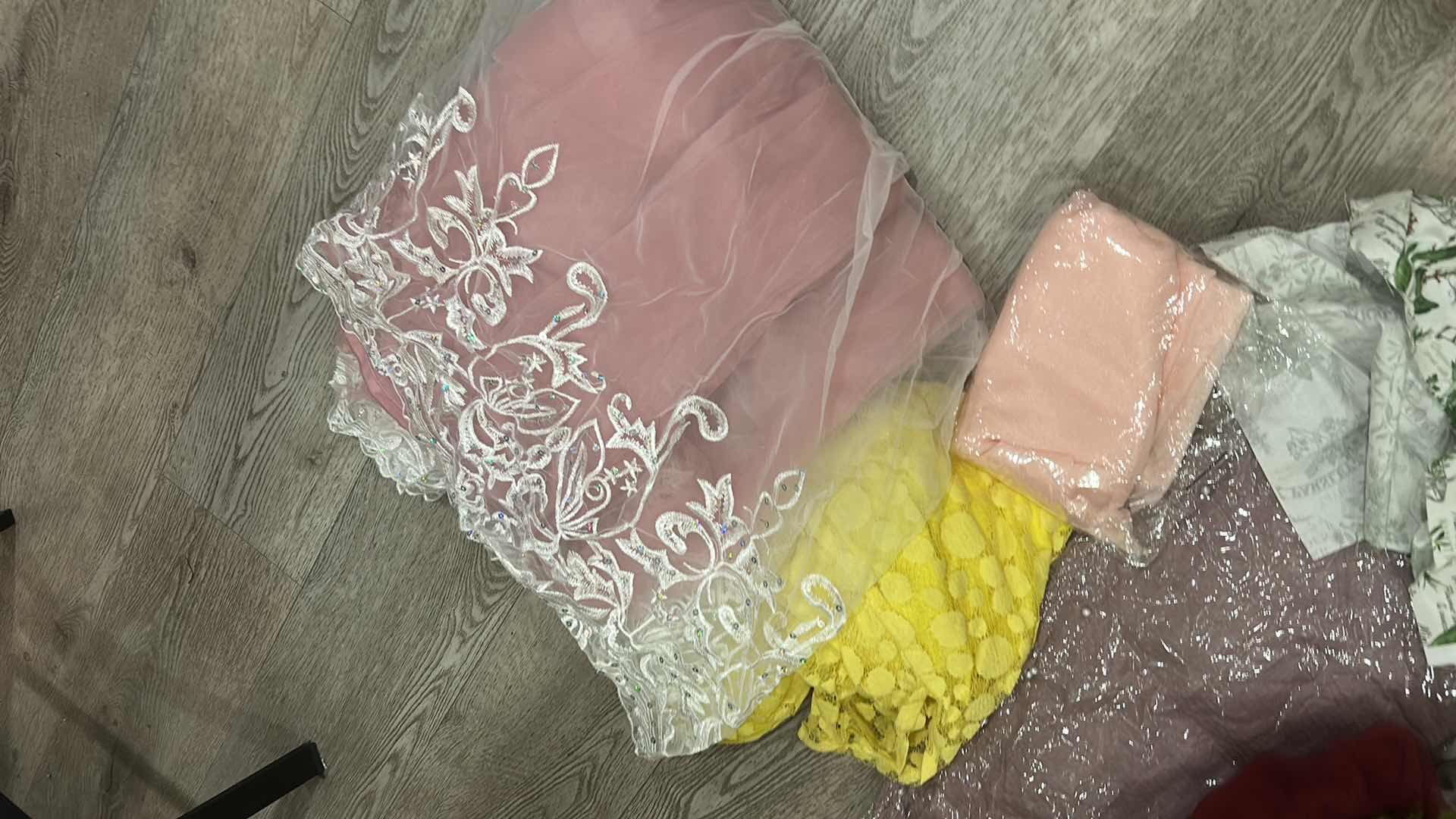 Photo 1 of BASKET WITH CRAFTING FABRIC & WHEAT