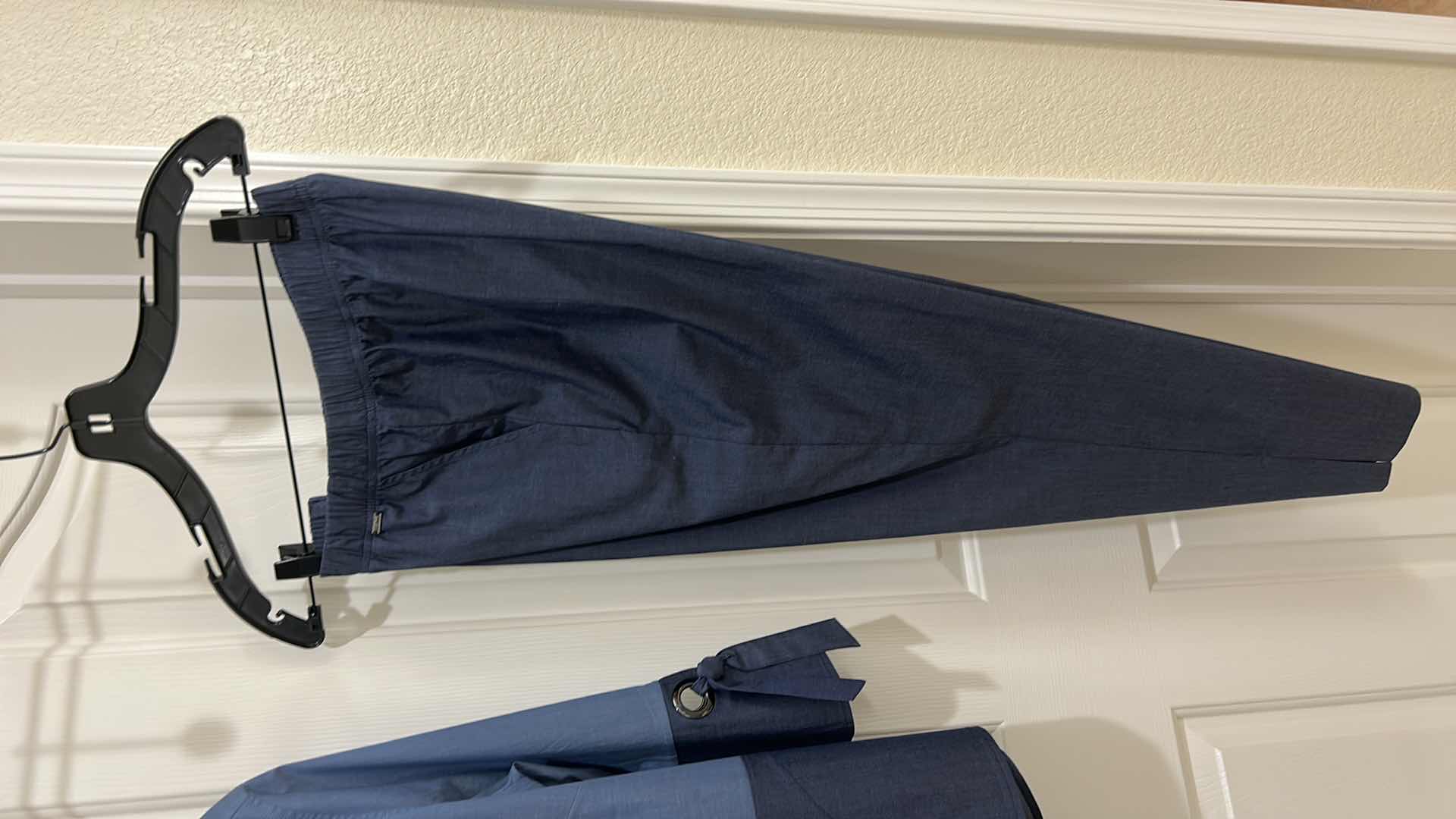 Photo 1 of ST JOHN DESIGNER  BLUE TWO TONE LONG SLEEVE BLOUSE, ST JOHN DESIGNER NAVY BLUE PANTS (S/M)