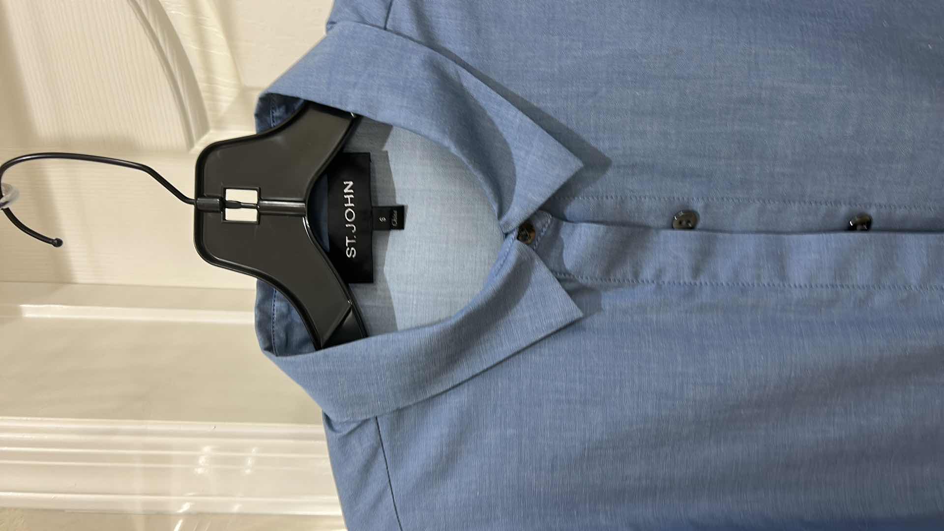 Photo 1 of ST JOHN DESIGNER  BLUE TWO TONE LONG SLEEVE BLOUSE, ST JOHN DESIGNER NAVY BLUE PANTS (S/M)