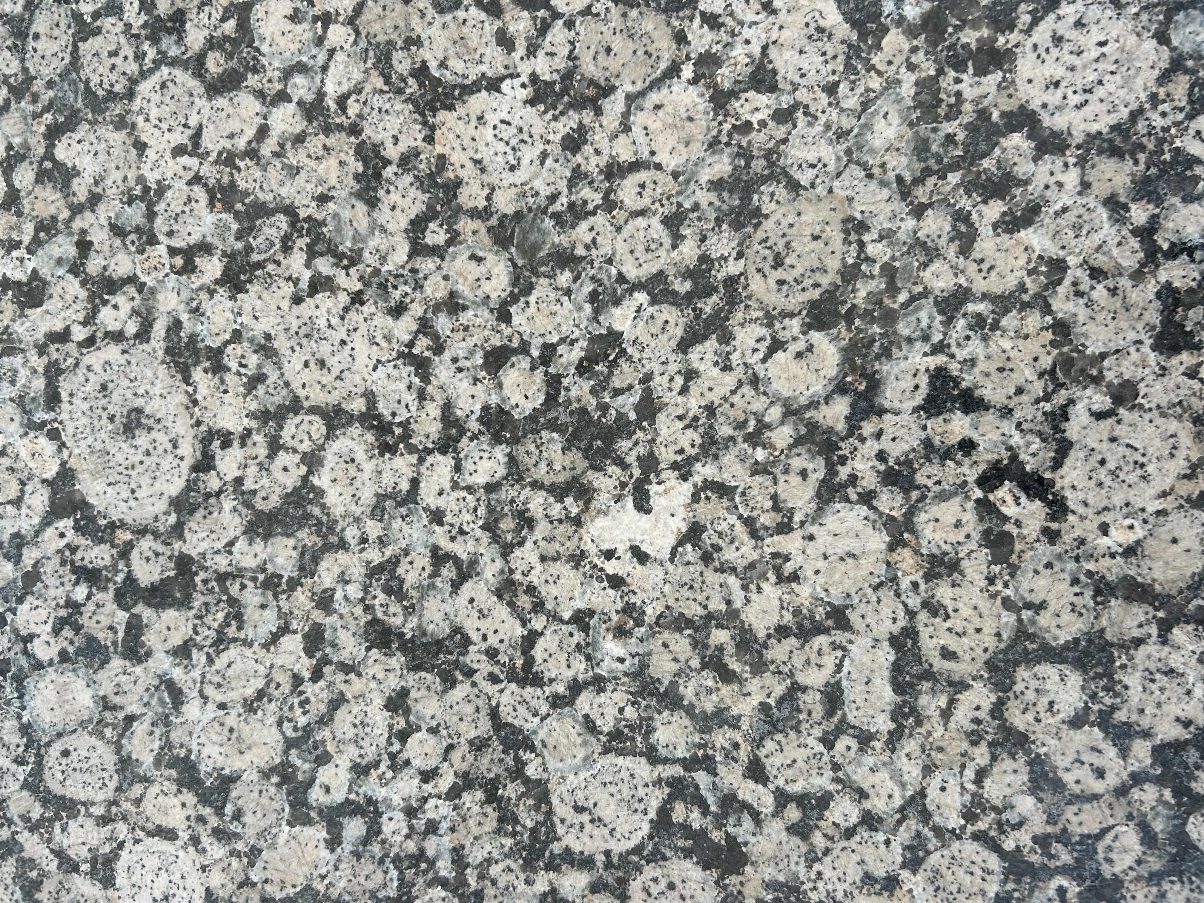 Photo 1 of CADIZ 30" ROUND OUTDOOR PATIO BISTRO TABLE H 29"