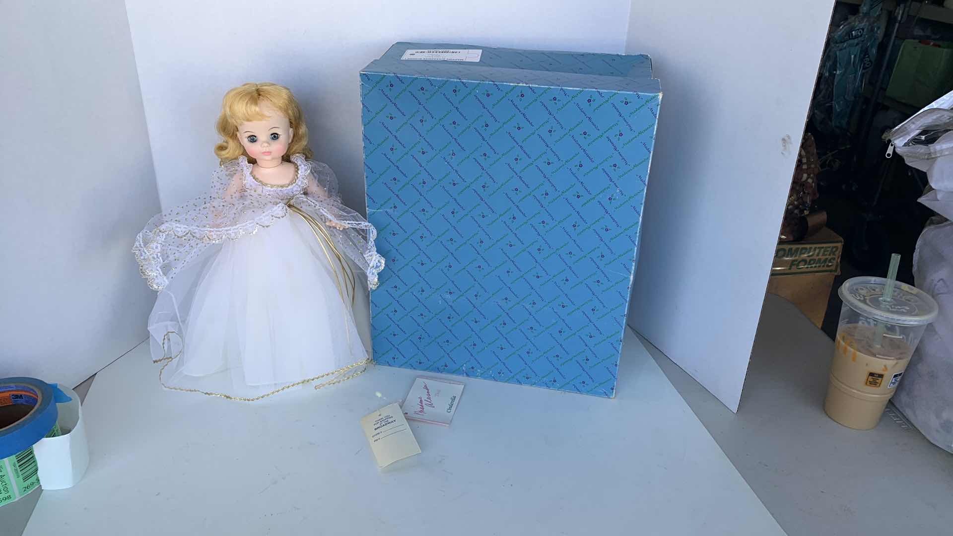 Photo 1 of VINTAGE MADAME ALEXANDER CINDERELLA DOLL H 8"