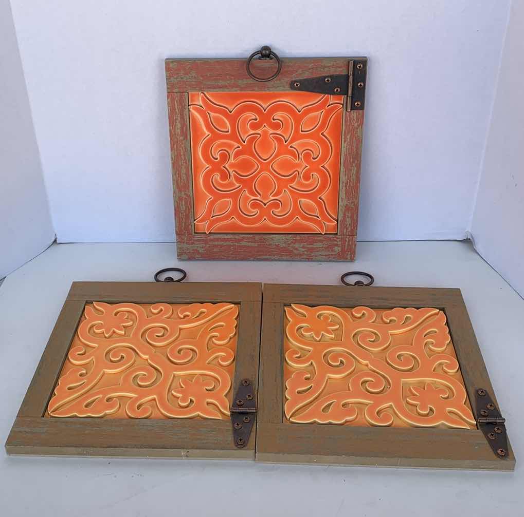 Photo 1 of 3- DECORATIVE ORANGE WALL DECOR 
10” X 11”