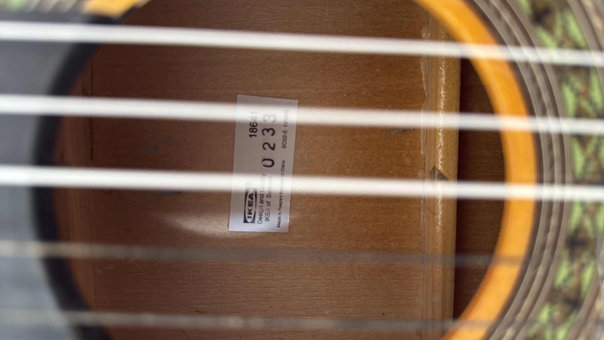 Photo 1 of 6 STRING GUITAR H34”