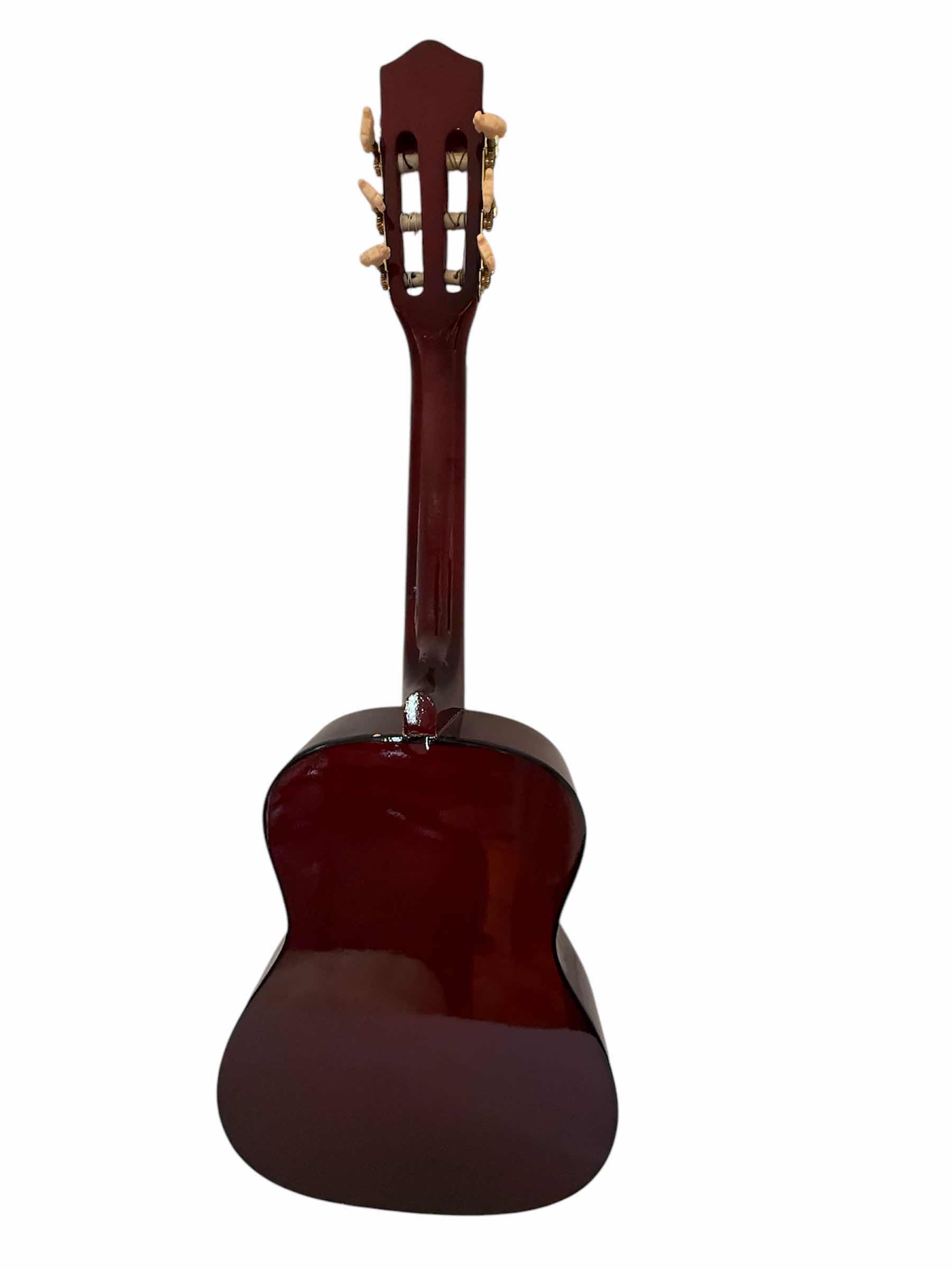 Photo 1 of 6 STRING GUITAR H34”