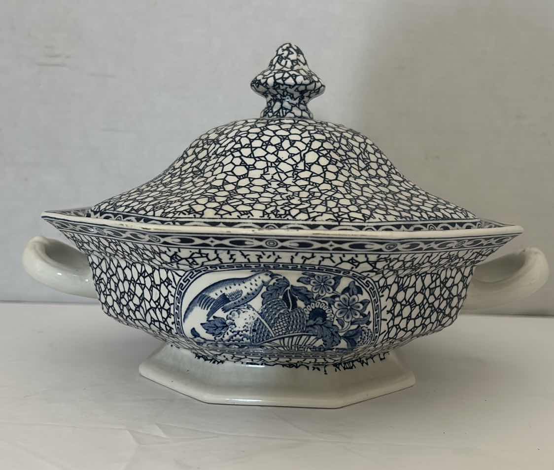 Photo 5 of ANTIQUE WILLIAM ADAMS BLUE AND WHITE LIDDED TUREEN 